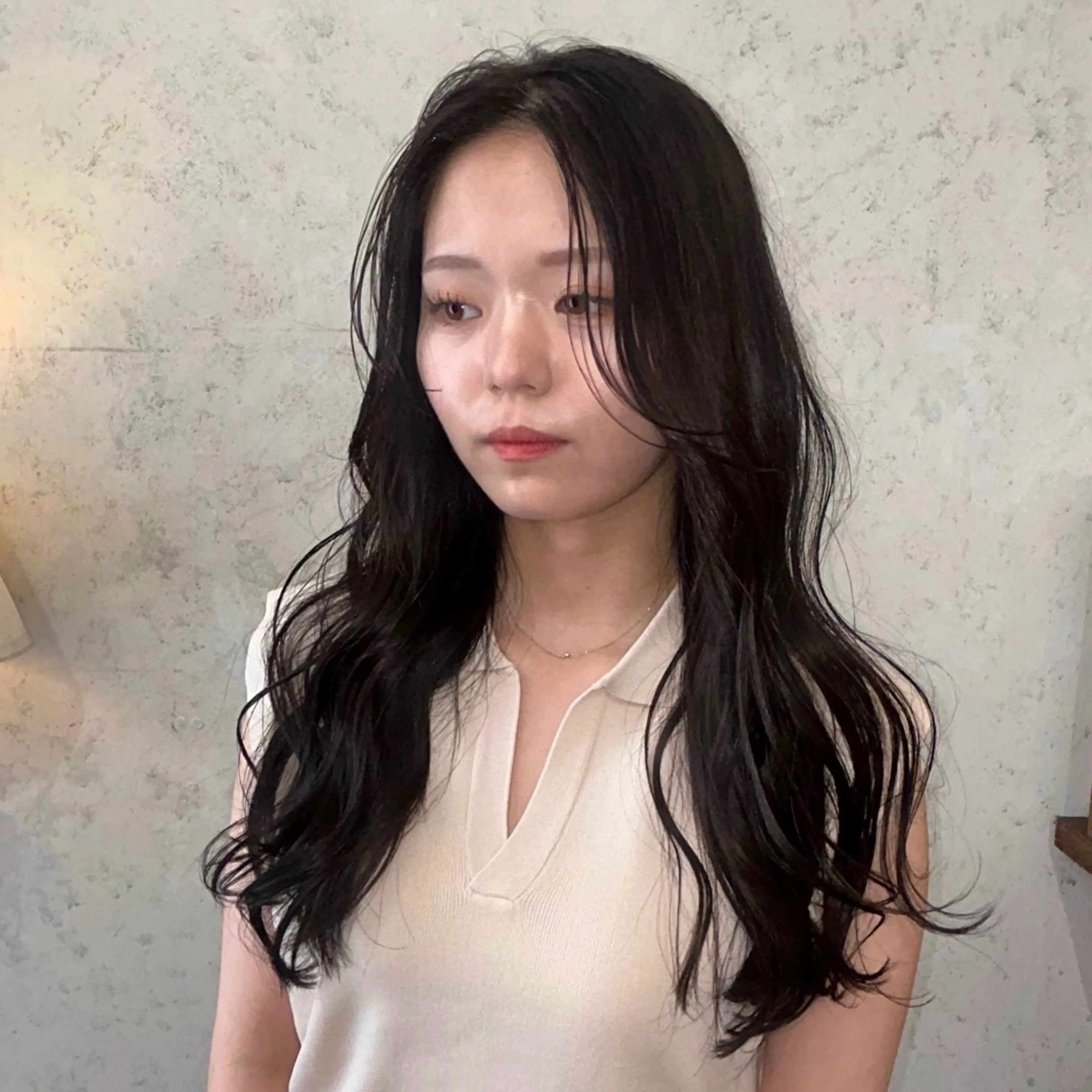 ロング カット ヘアカラー トリートメント lanugo サヤカのヘアスタイル