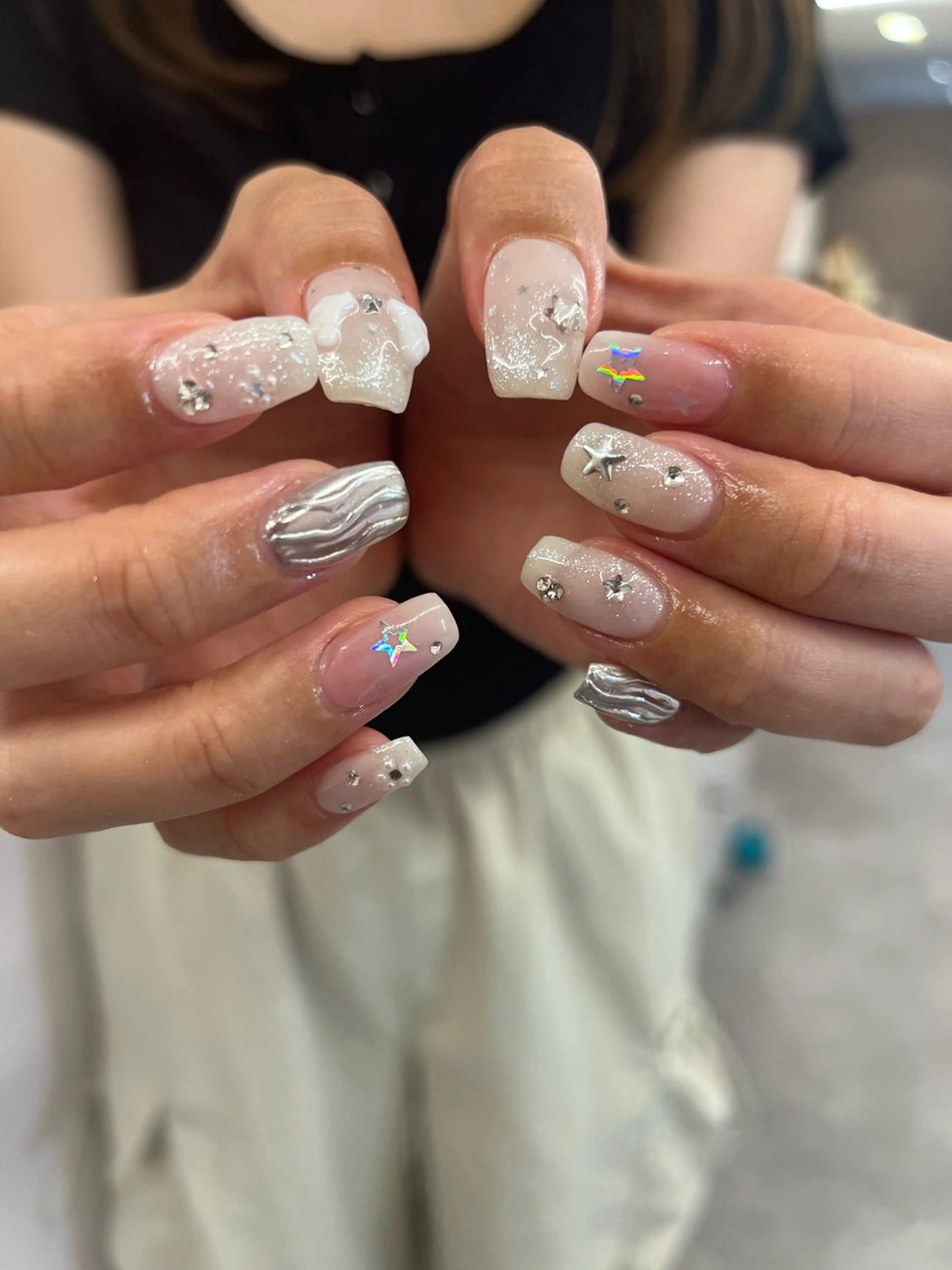 ネイル ジェルネイル キラキラネイル マグネットネイル ニュアンスネイル パラジェル ハンドネイル ハンドケア Bana_ Nailのネイルデザイン