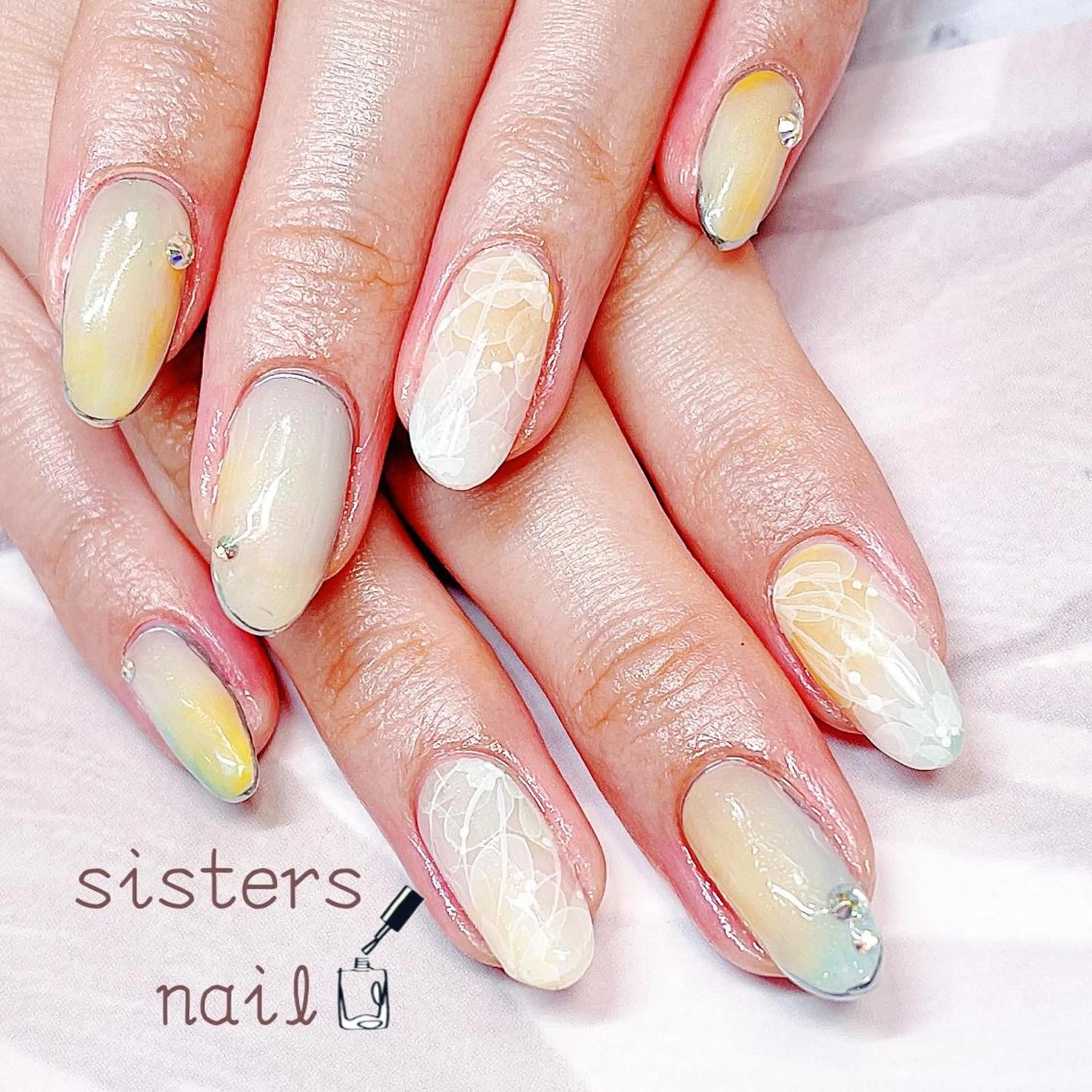 ネイル アートネイル フラワーネイル 春ネイル ハンドネイル ハンドケア sisters nail.fのネイルデザイン