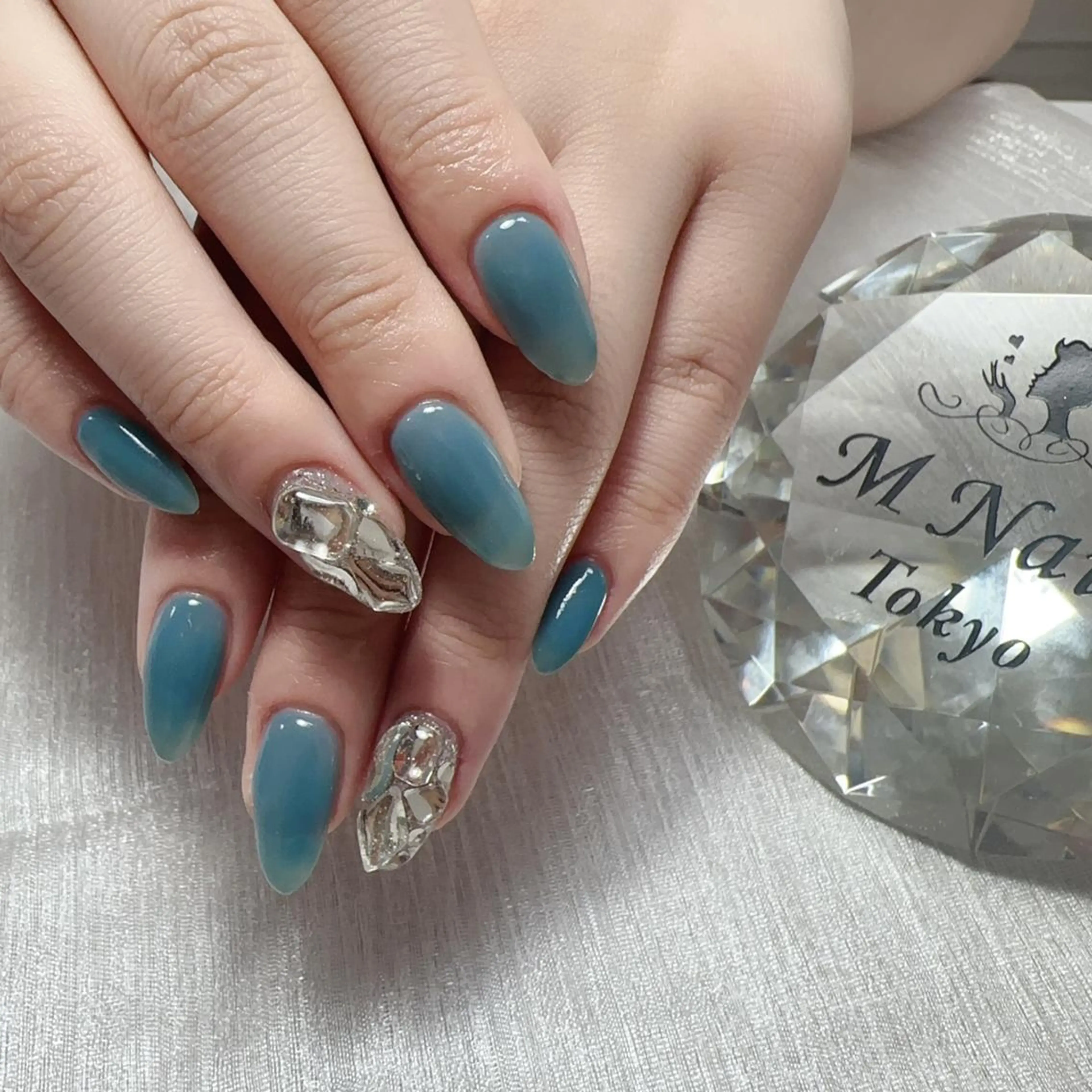 ネイル M✨ワンホン風ネイル パラジェル取扱店🦋のネイルデザイン