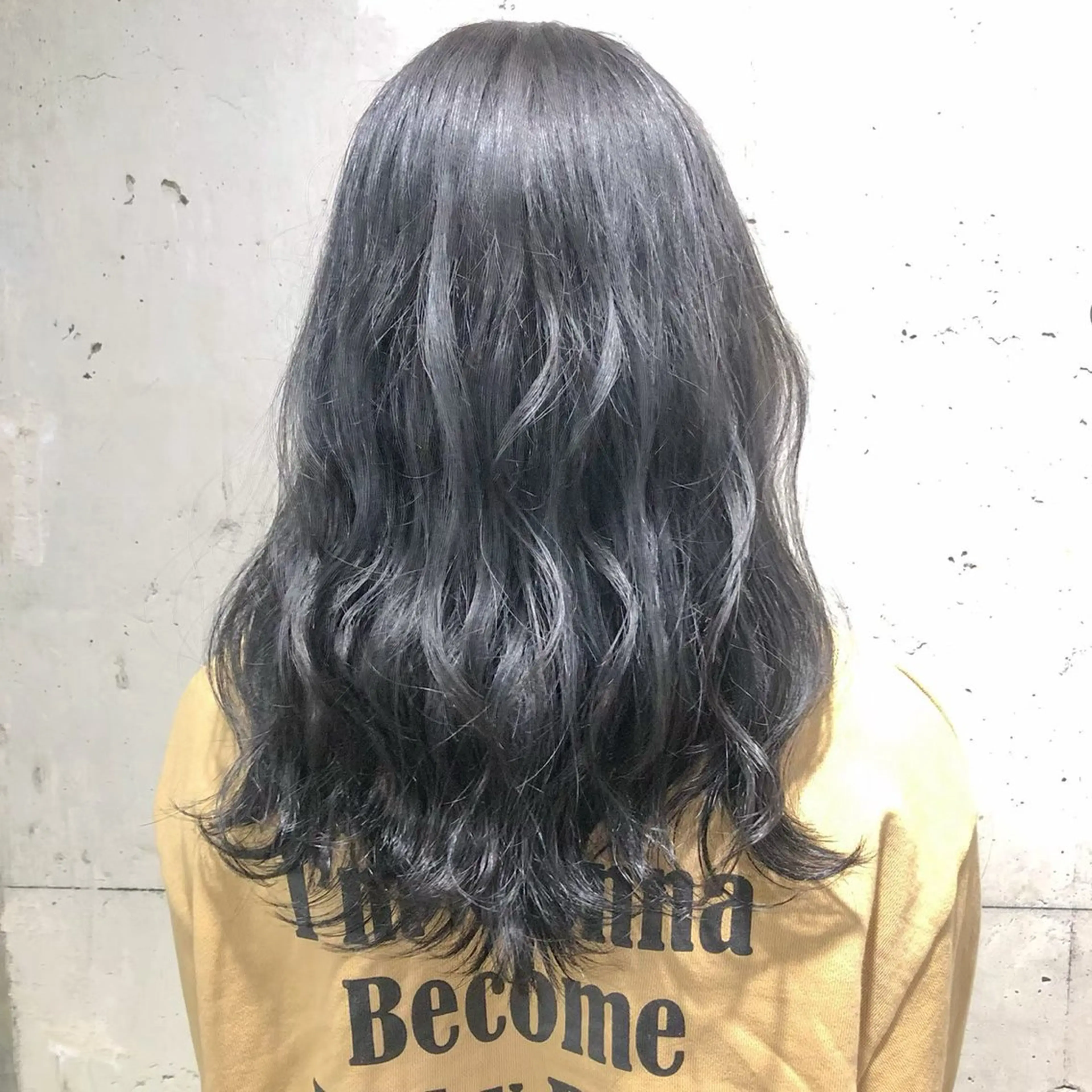セミロング カラー 韓国レディヘア🤍 暗髪🤍miraiのヘアスタイル
