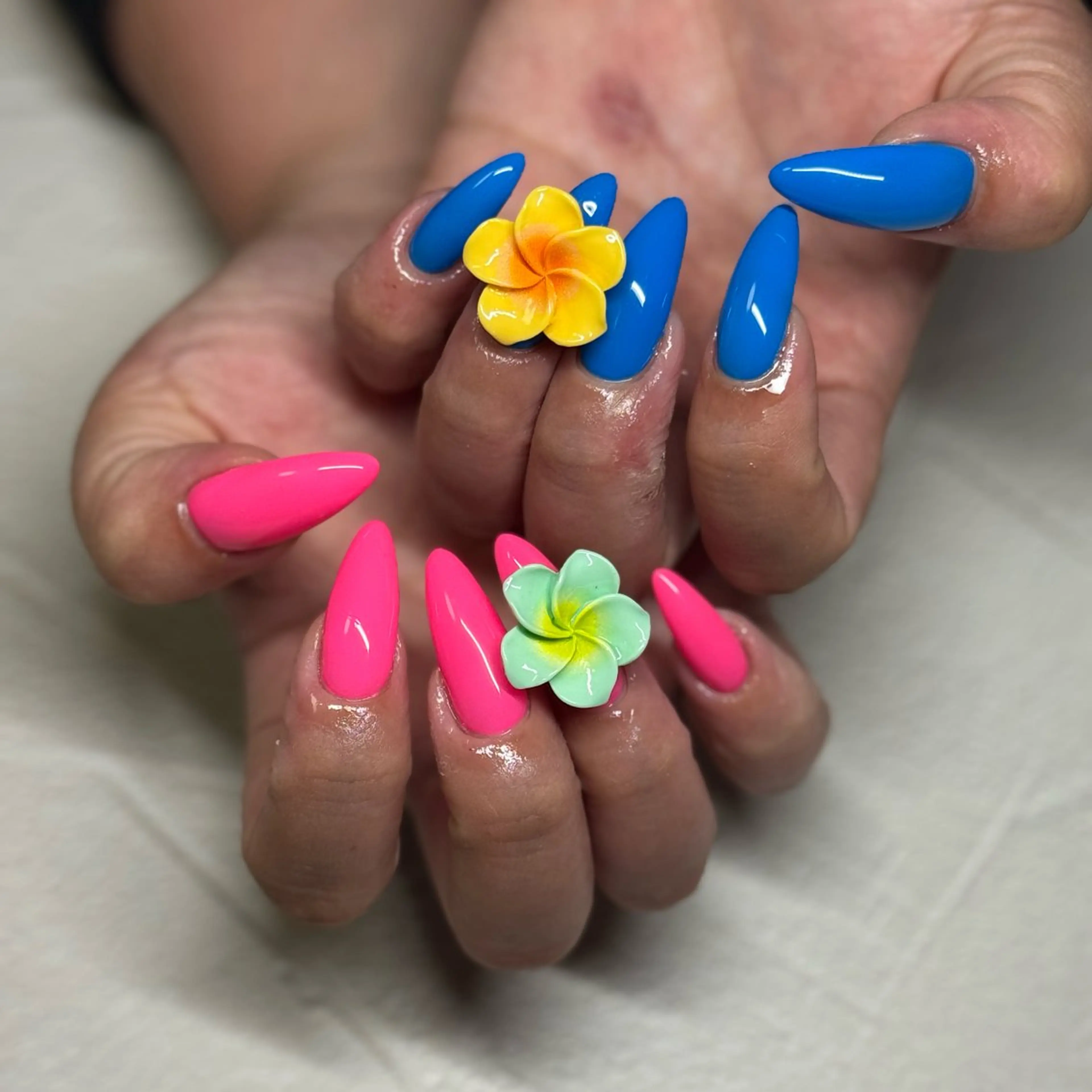 ロング nail salon  amour所属・井上 優愛のネイルデザイン