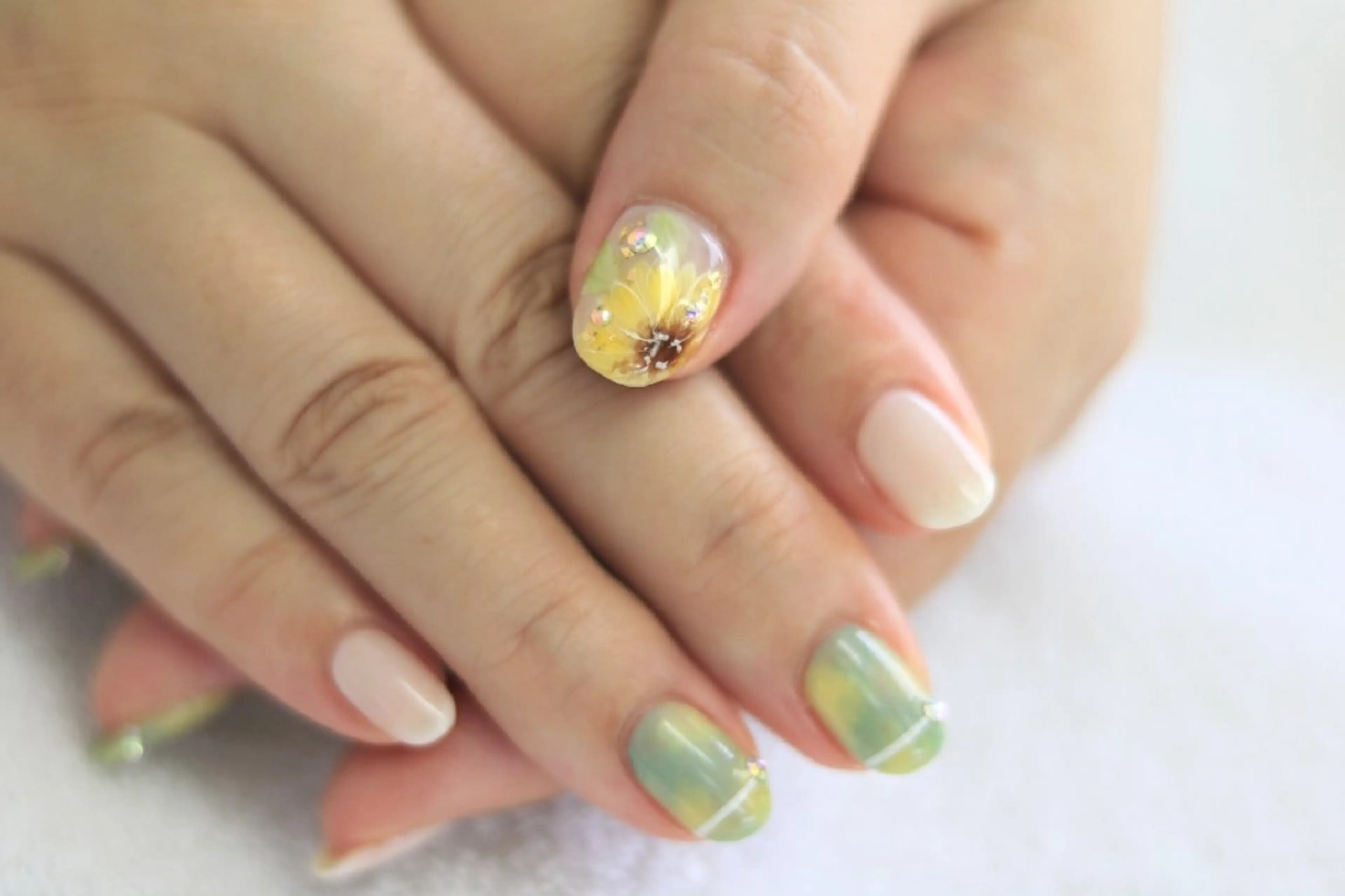 ネイル y-nail ★のネイルデザイン