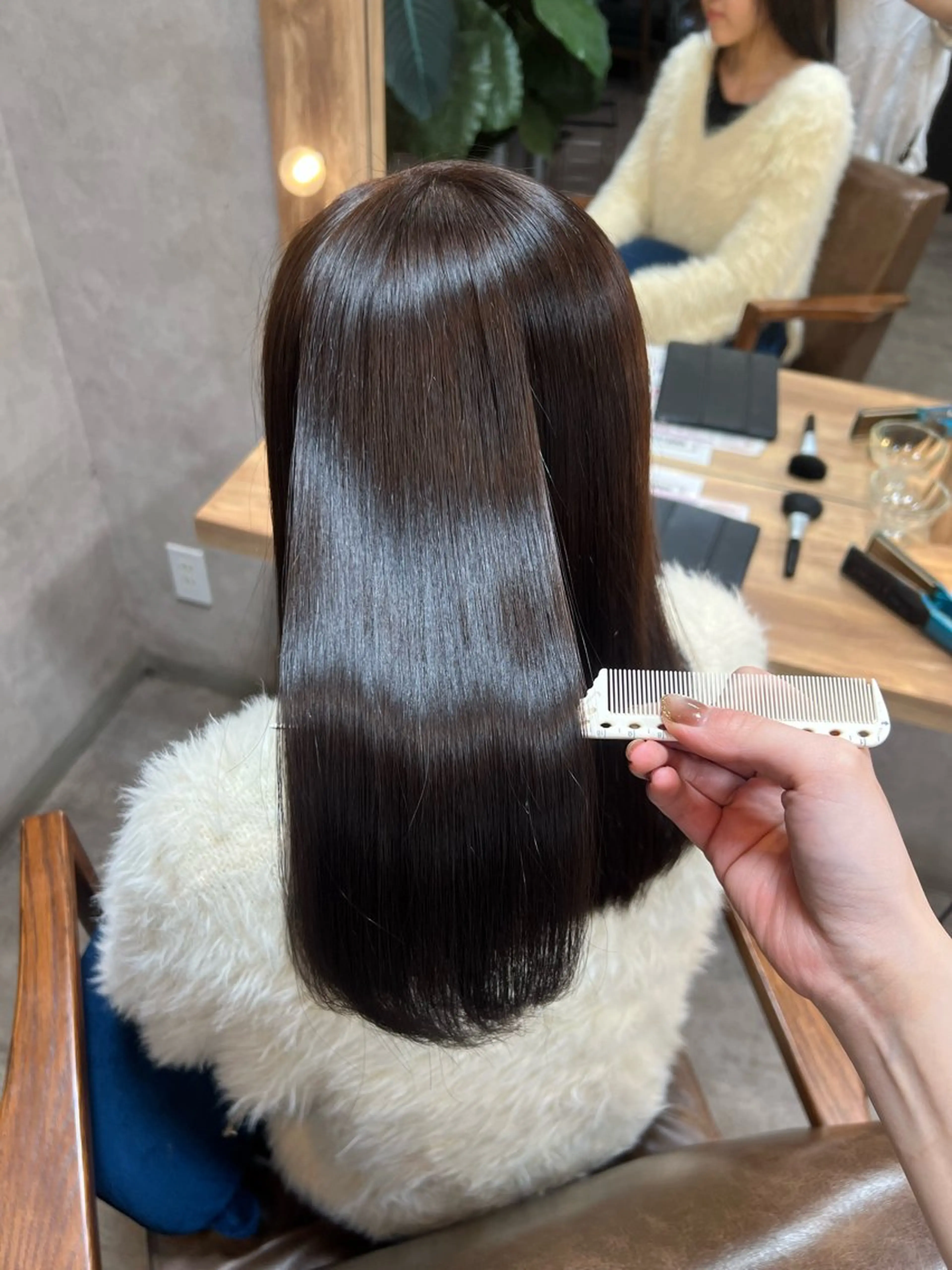 セミロング RIENS Xrea nanamiのヘアスタイル