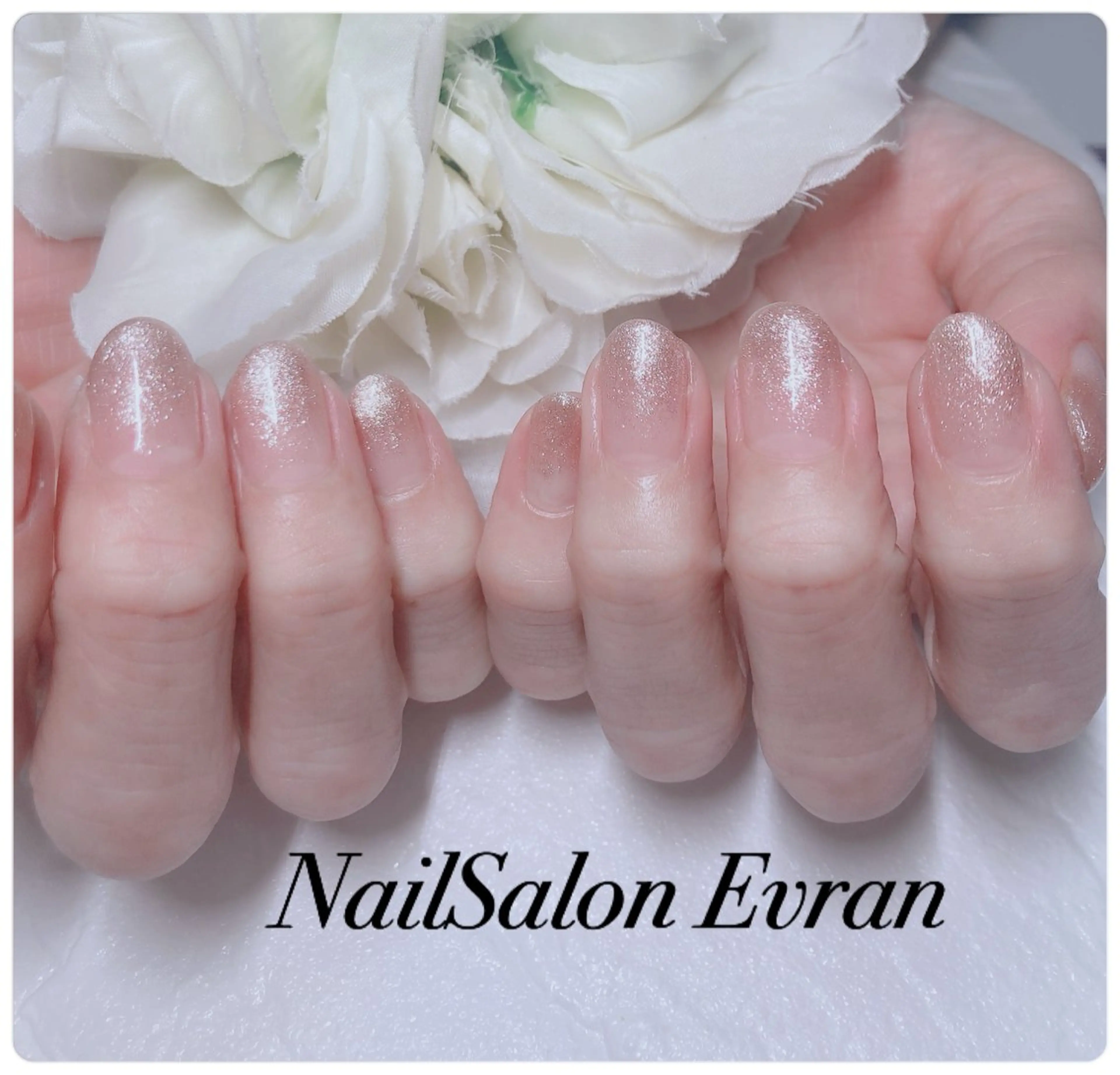 ネイル アートネイル フレンチネイル マグネットネイル 持ち込み ニュアンスネイル ハンドネイル Nail salon Evranのネイルデザイン