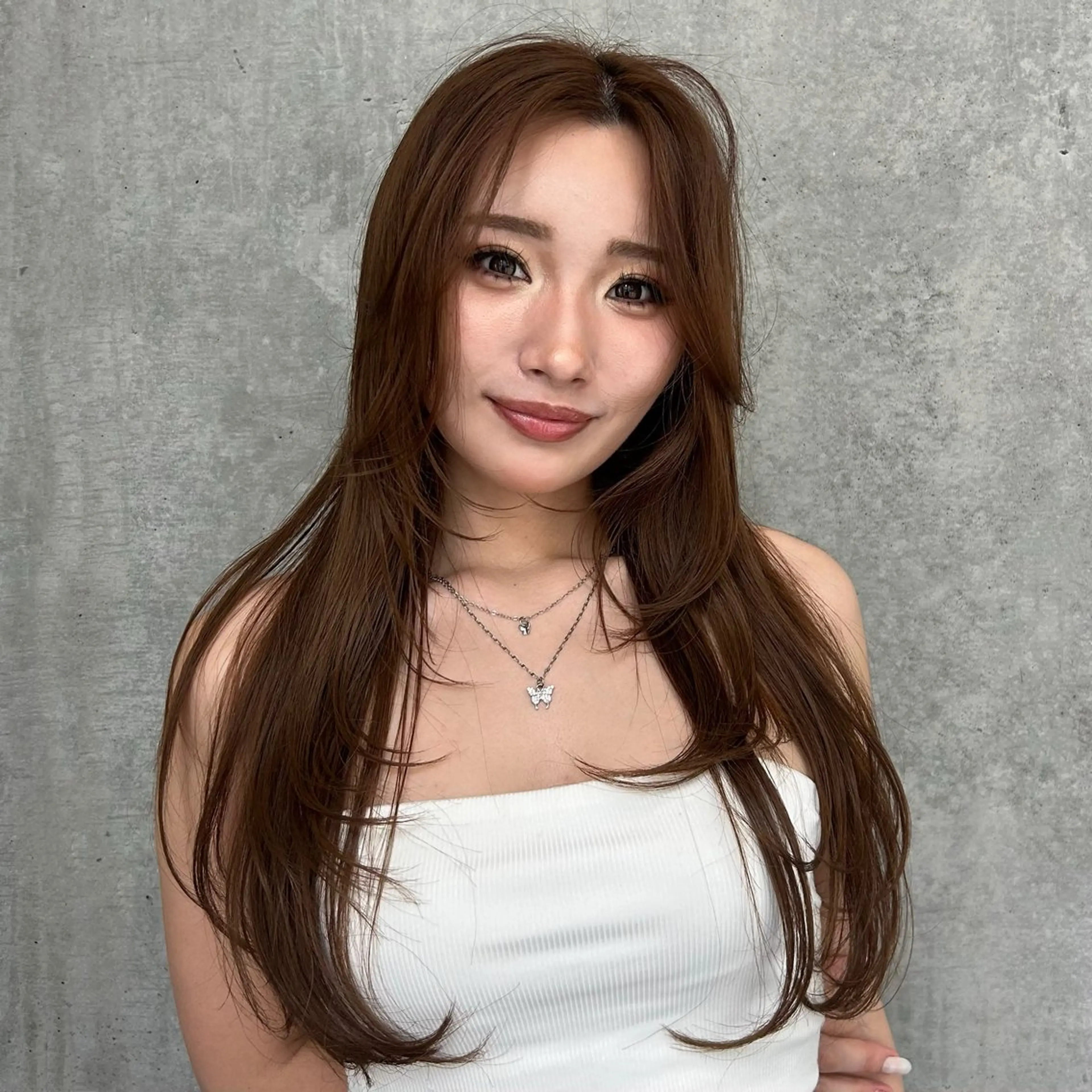 ロング Momo/ 海外レイヤー海外ヘアのヘアスタイル