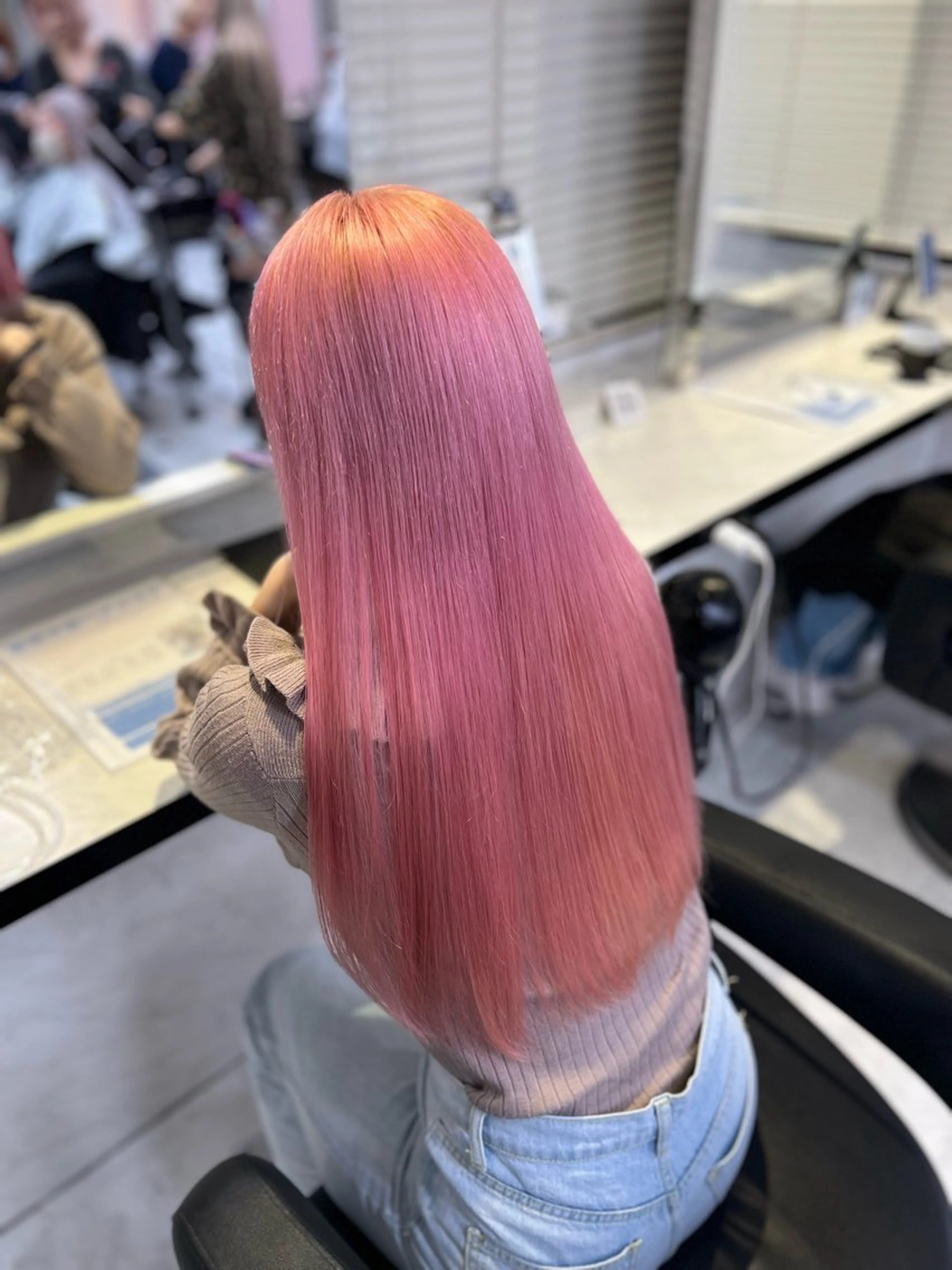 セミロング カラー ヘアアレンジ ヘアカラー トリートメント ヘッドスパ ヘアセット 💕上野美容師☁ ブリーチ💖サワのヘアスタイル