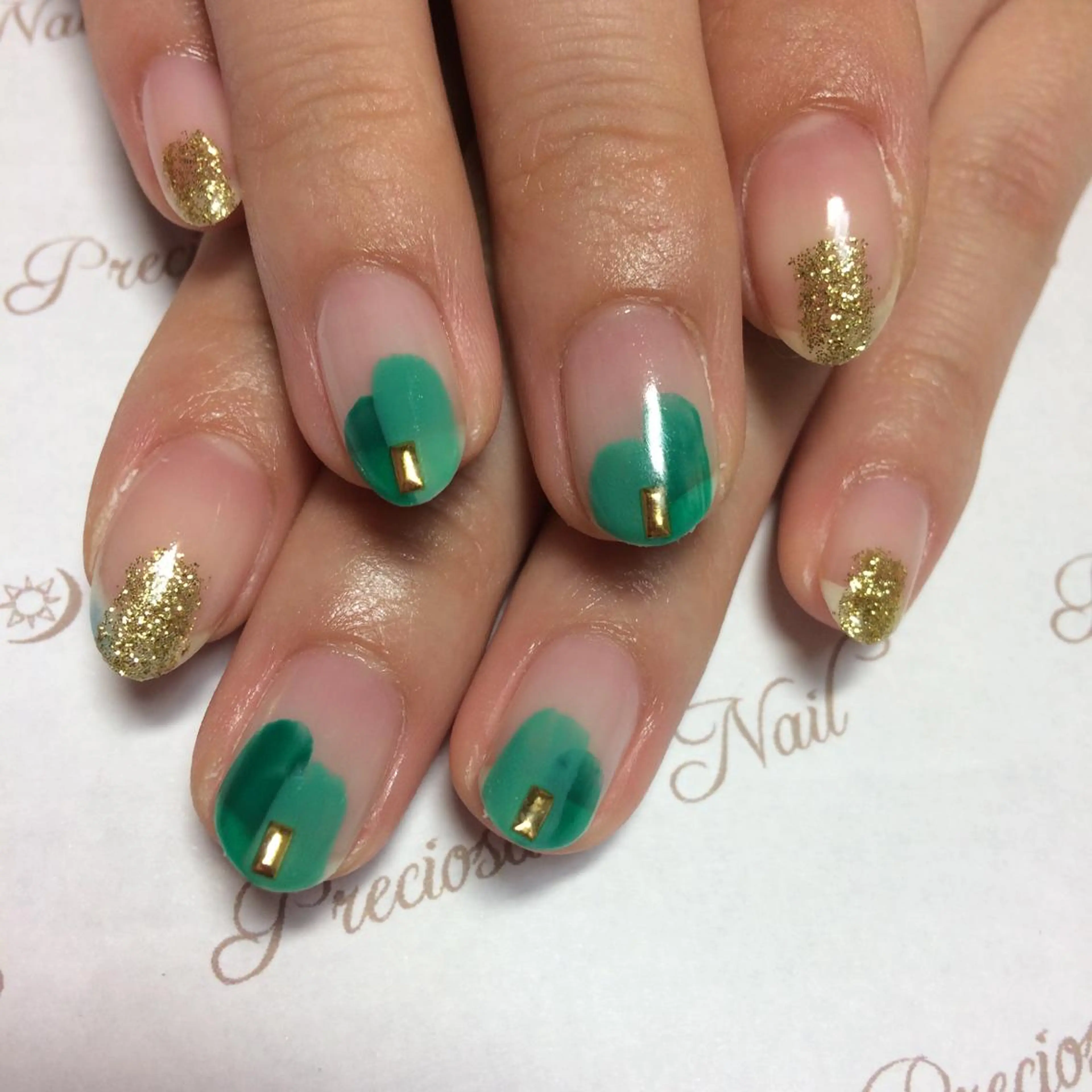 ネイル preciosa.nail所属・久場 晴美のネイルデザイン