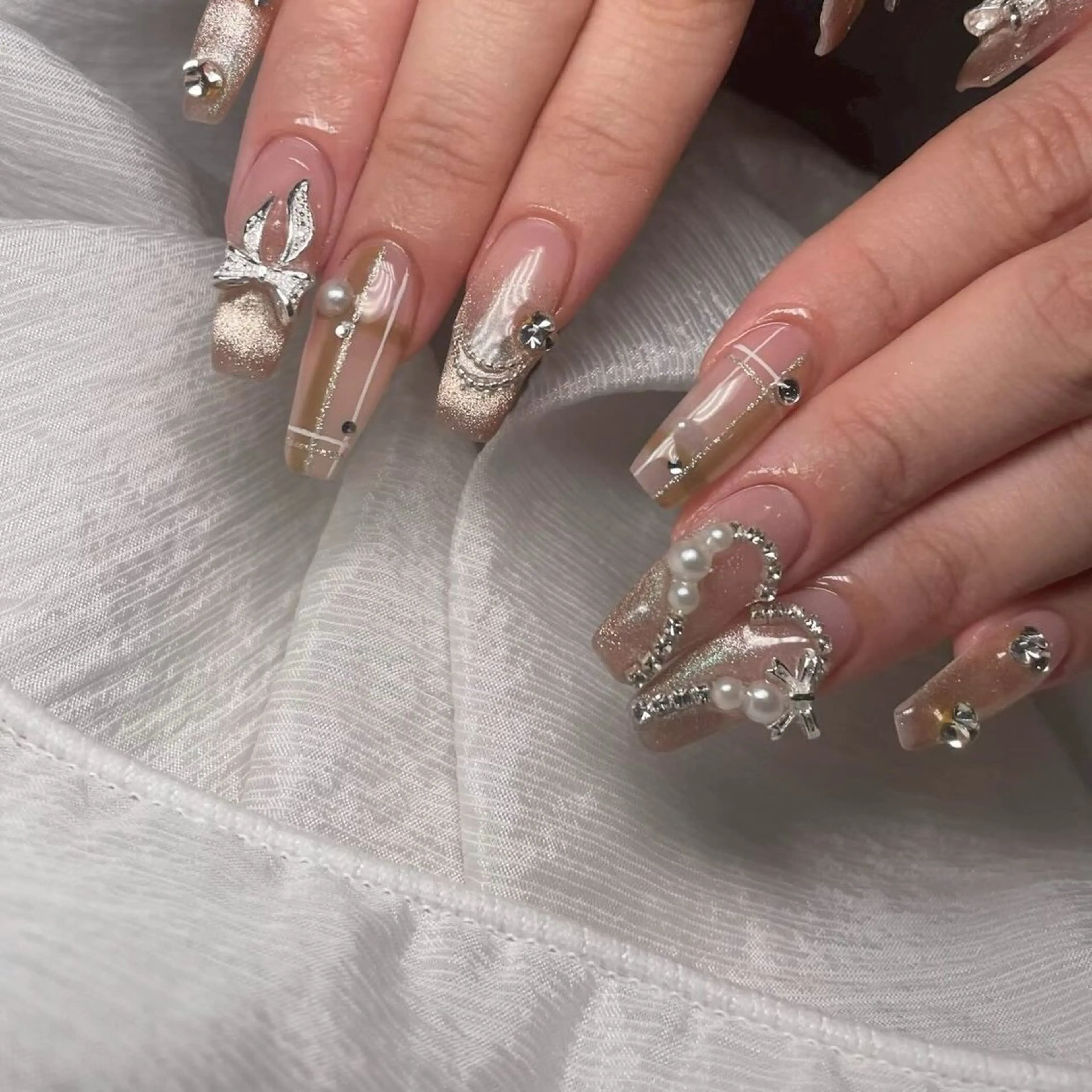 ネイル アートネイル ブラウン 長さ出し ジェルネイル グラデーション ハンドネイル KIM キムのネイルデザイン