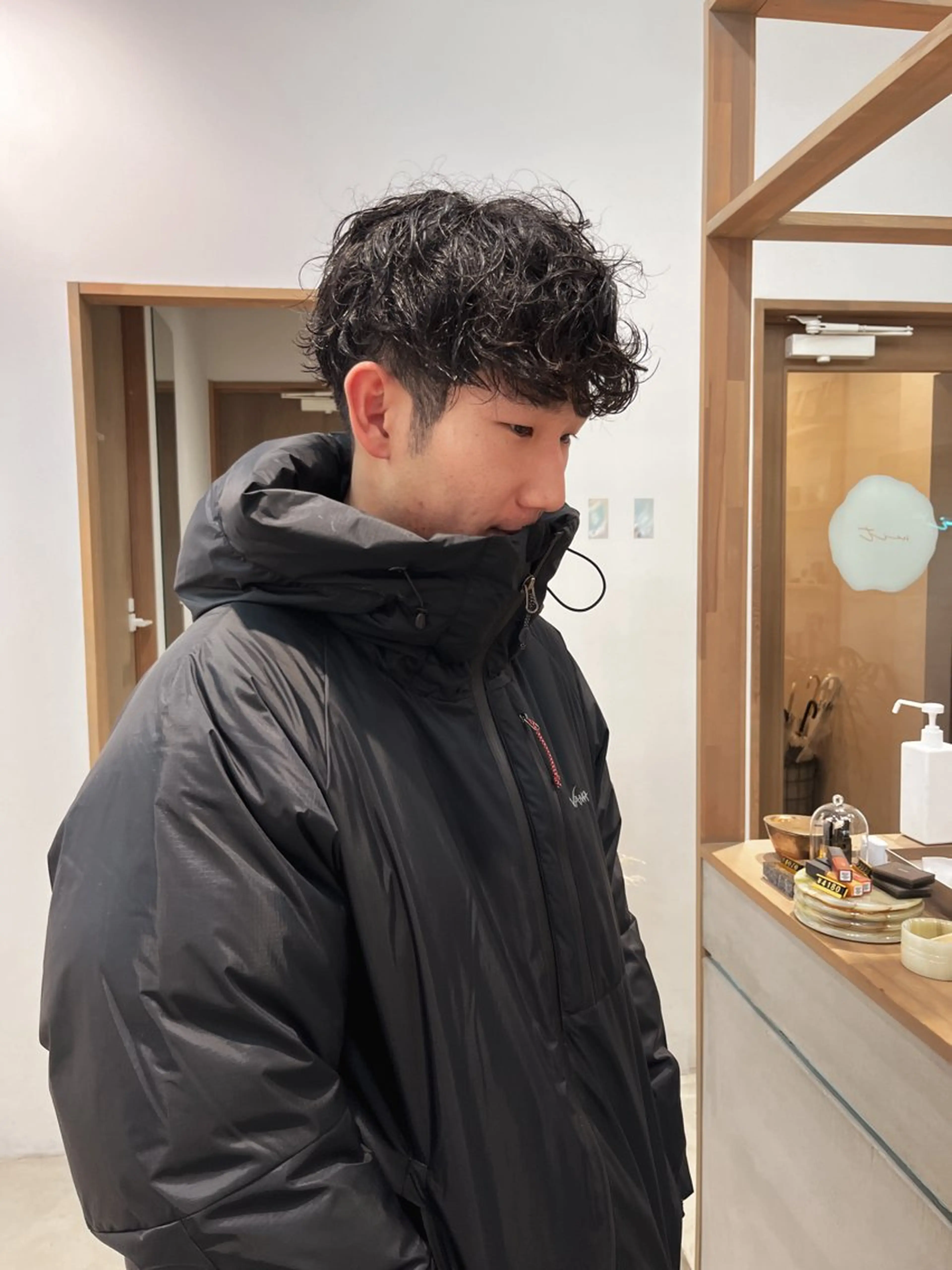 ショート メンズ メンズパーマ くせ毛 縮毛矯正 メンズハイトーン/栄 /イトウタケルのヘアスタイル