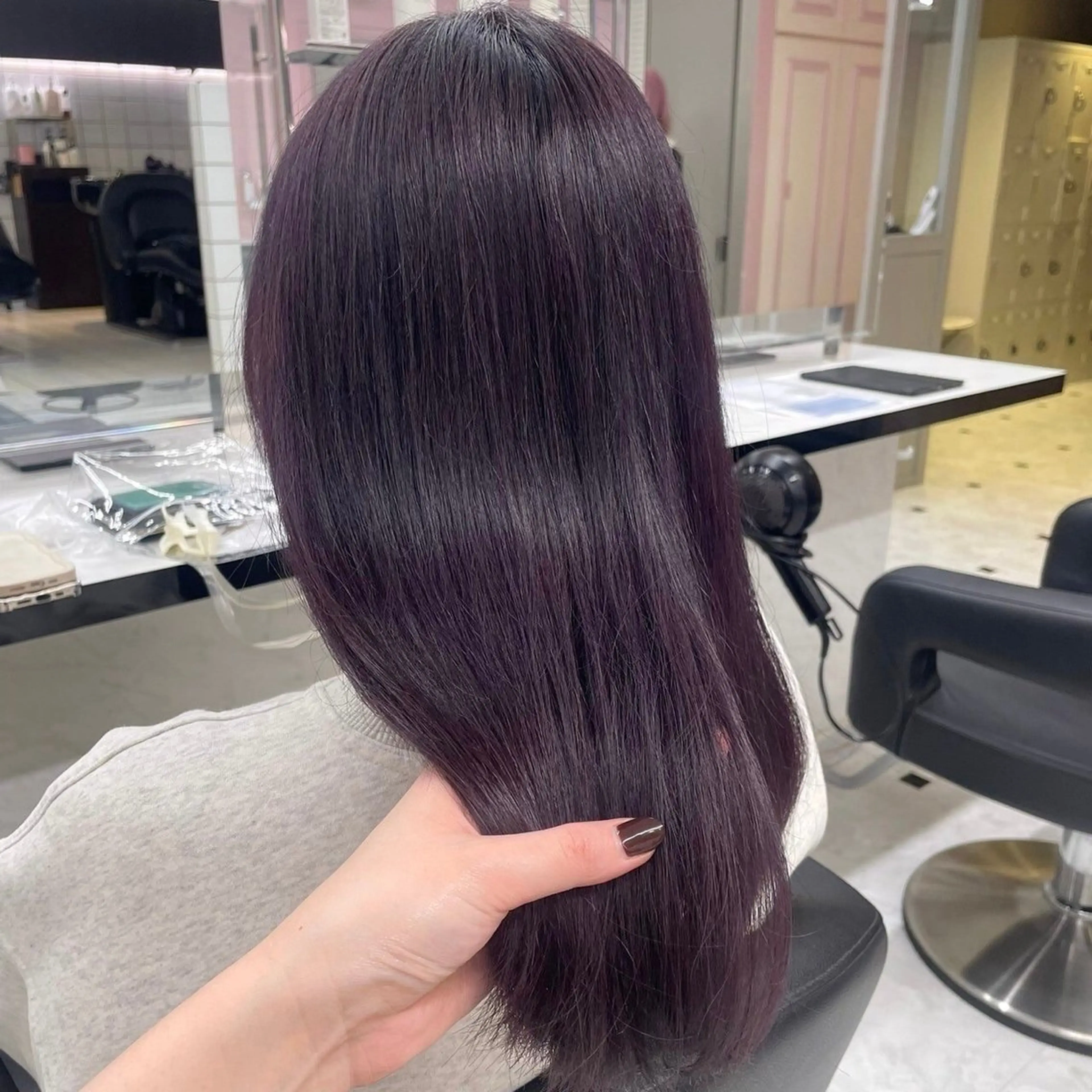 ロング ヘアカラー トリートメント ヘッドスパ ヘアセット ダブルカラー特化✨ /透明感カラーゆりあのヘアスタイル