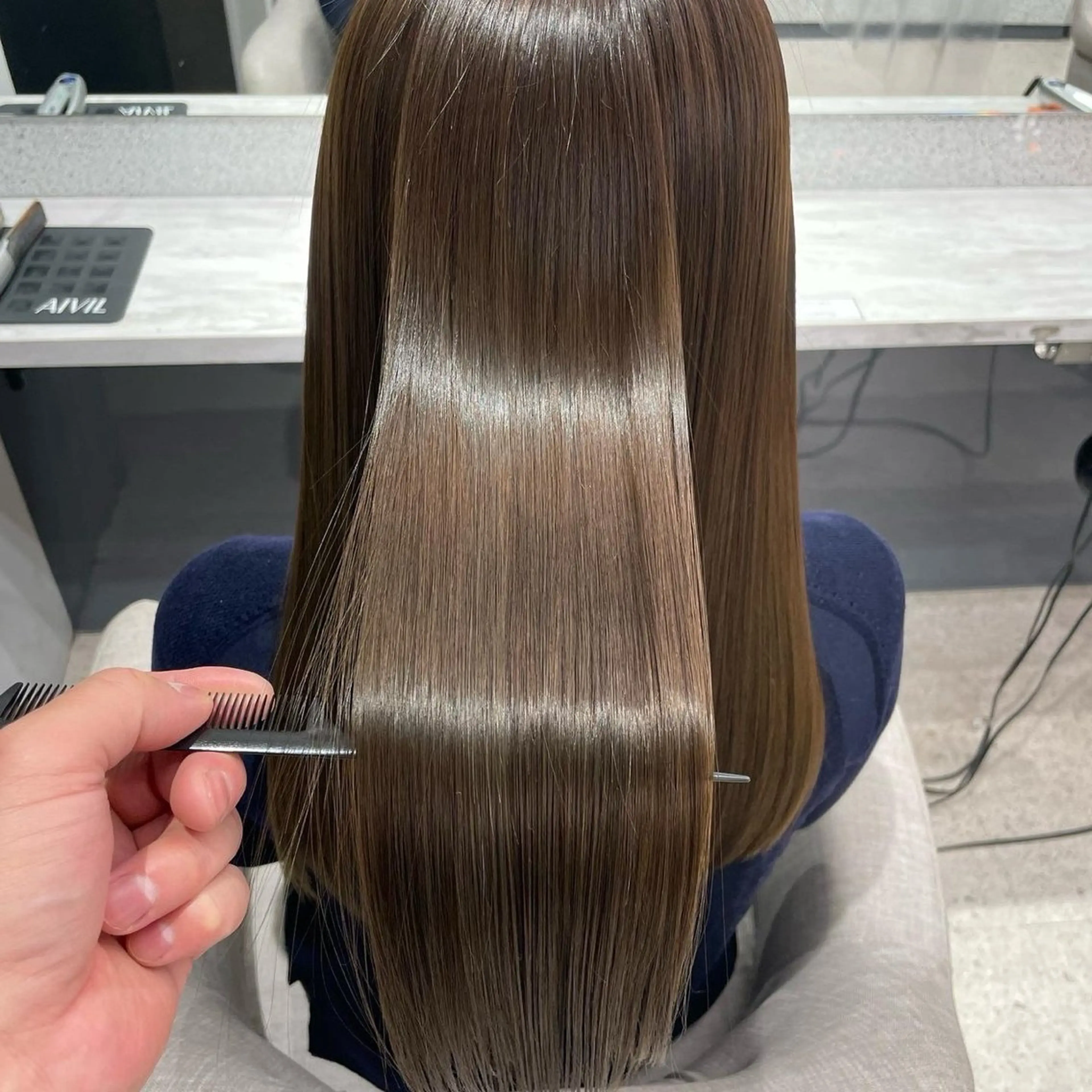 ロング むっち〜 縮毛矯正／髪質改善のヘアスタイル