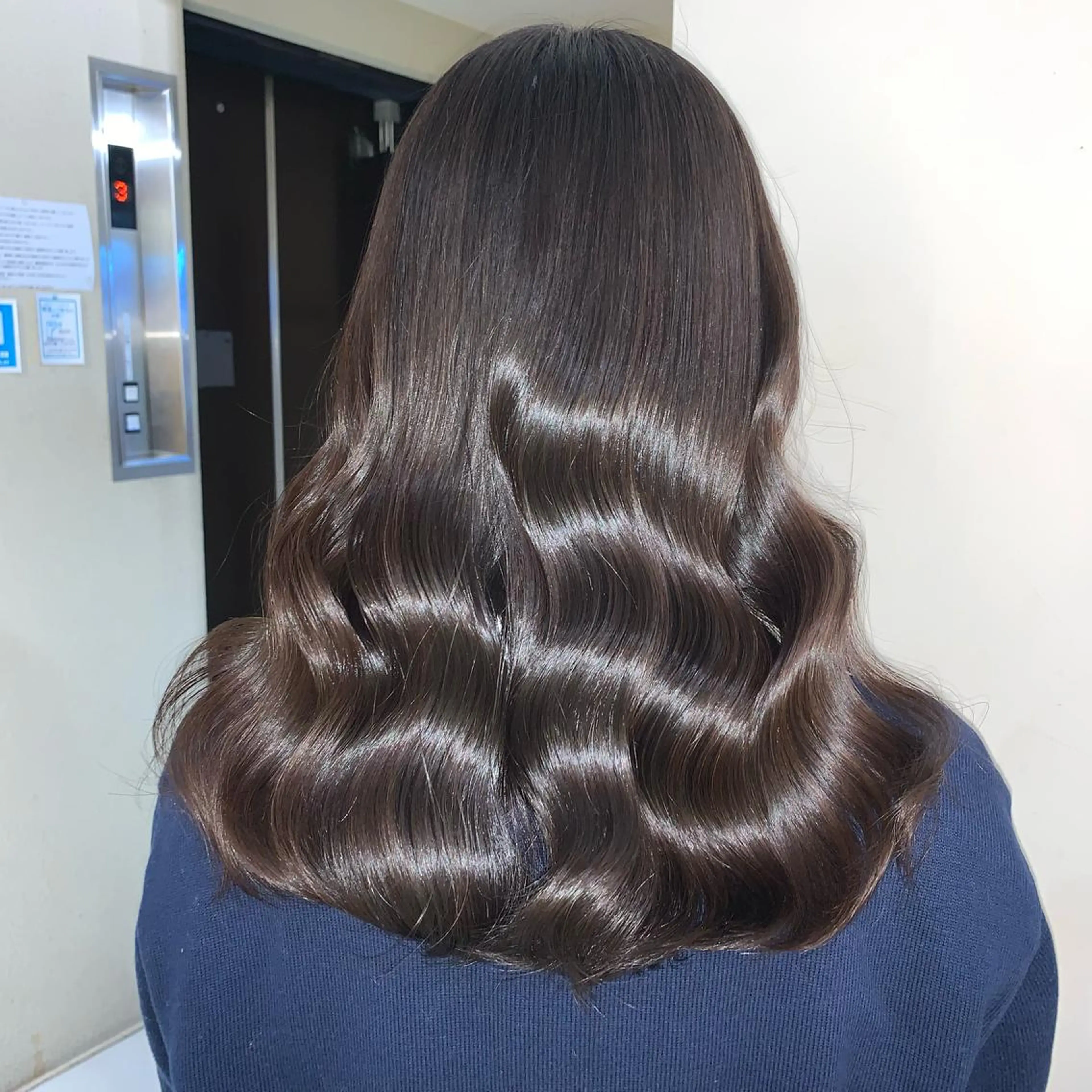 セミロング ヘアアレンジ トリートメント 新宿♥ハッシュカット 中韓ヘア♥Unaのヘアスタイル