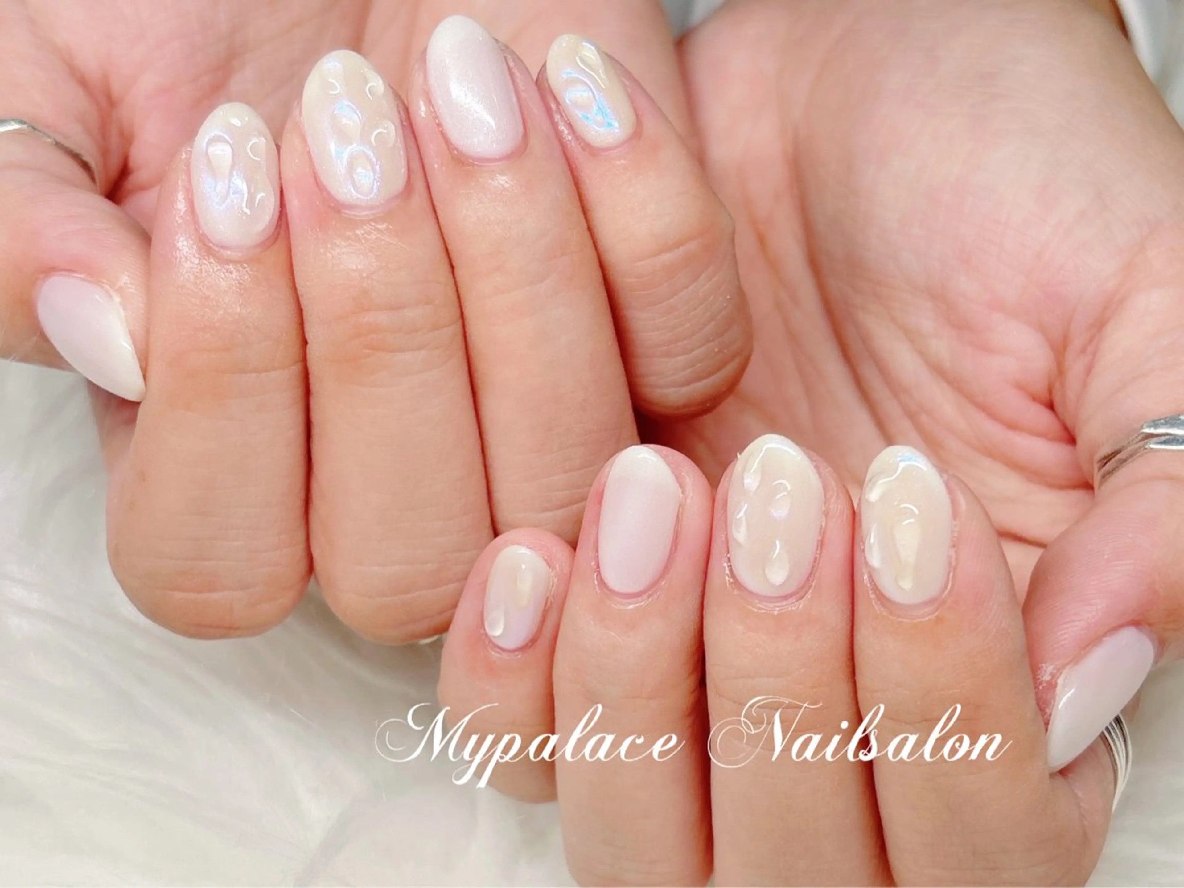 ネイル オーロラネイル 夏ネイル ハンドネイル Yuis Nailスカルプ専門のネイルデザイン