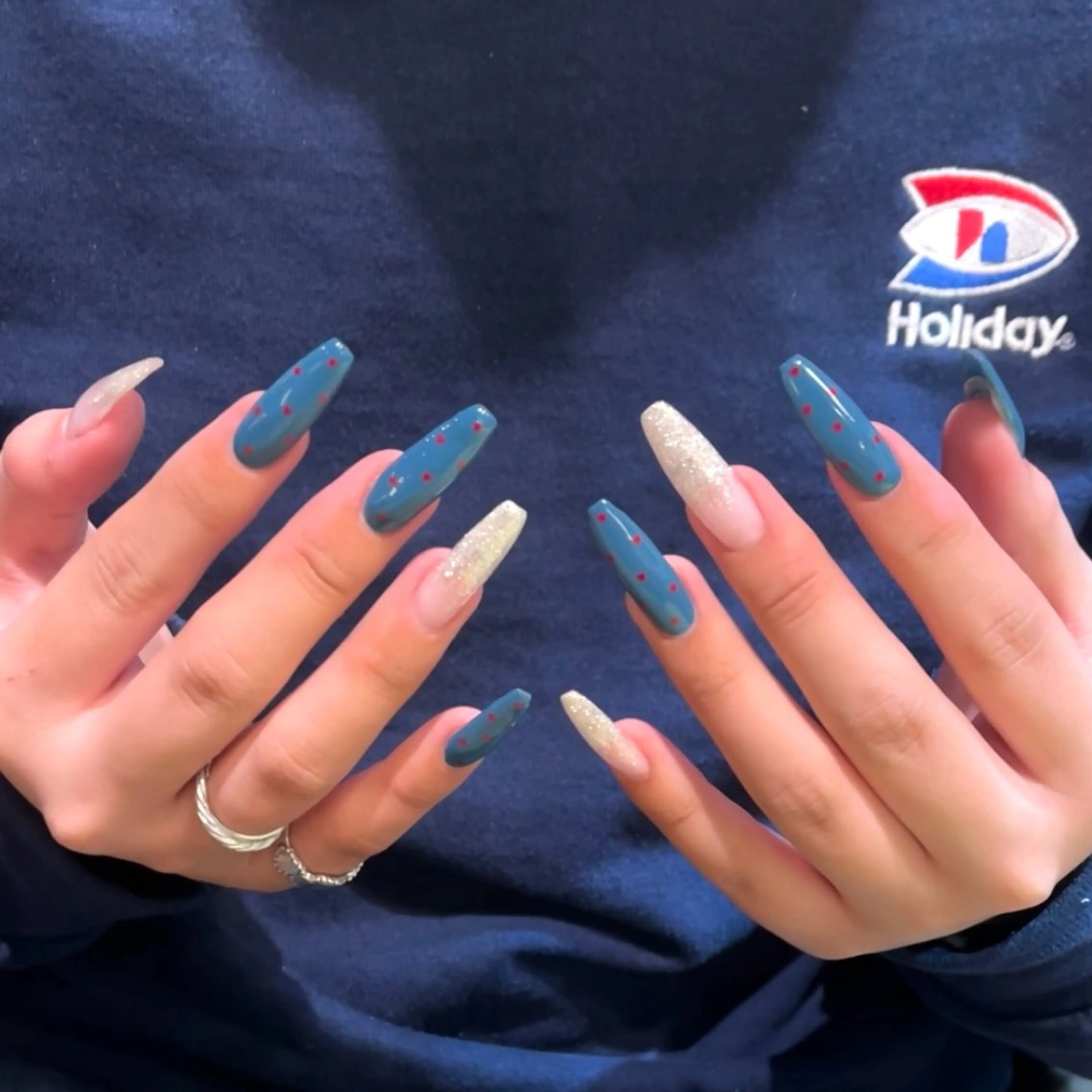 ネイル ボルドー ロングネイル 冬ネイル クリスマス ハンドネイル eight nail 春菜のネイルデザイン