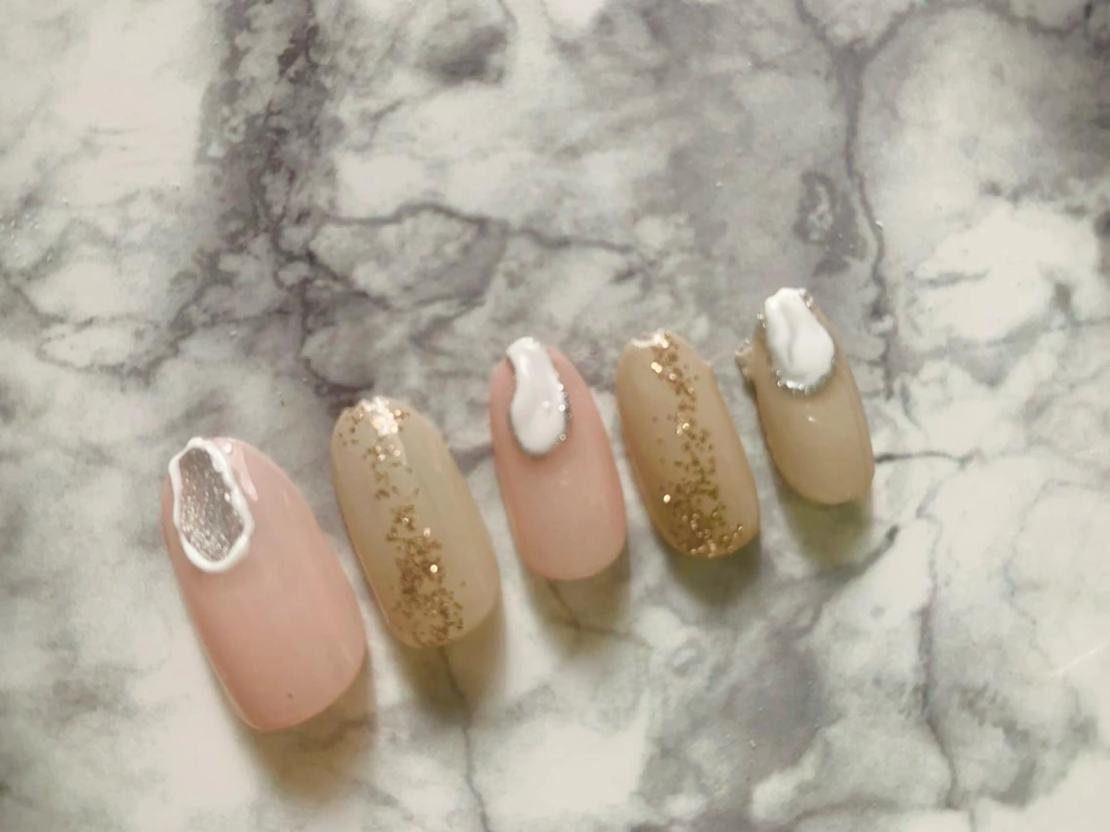 ネイル マルサンカクシカク所属・○△□ 守口市のネイルデザイン