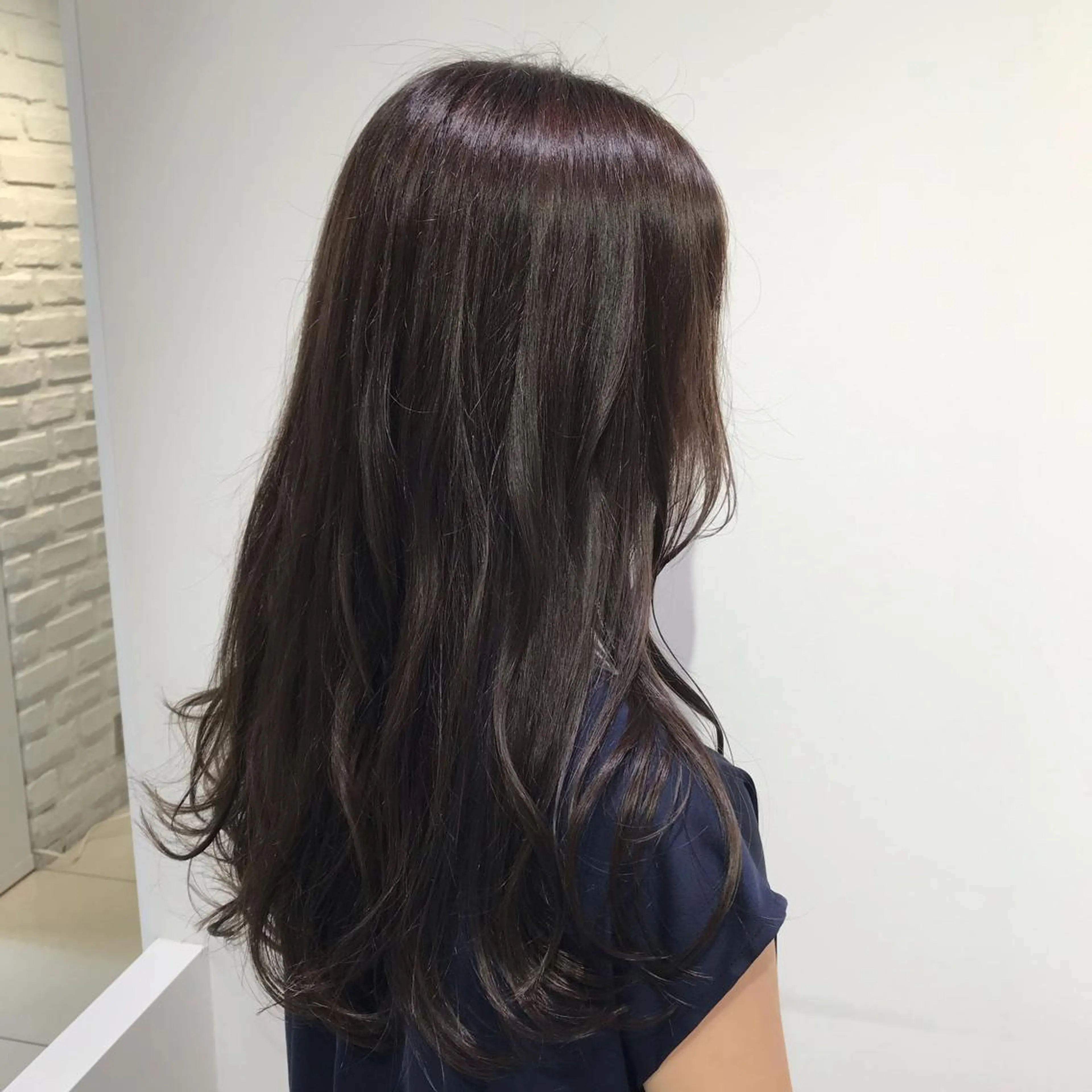 セミロング カラー 透明感カラー グレージュ ラベンダーカラー ラベンダーグレージュ ラベンダーグレー カット ヘアカラー トリートメント 暖色カラー🌹 中山由梨のヘアスタイル