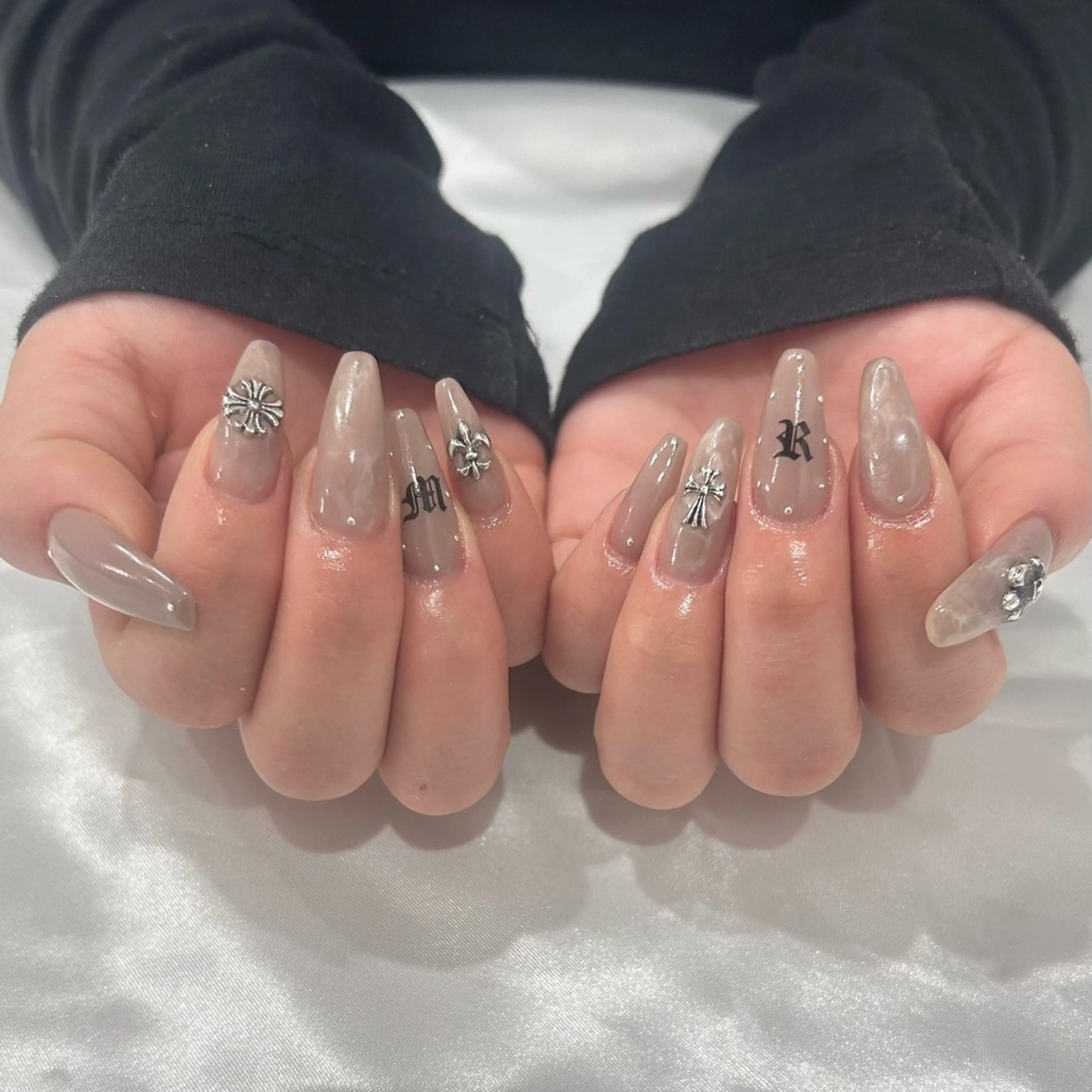 ネイル 持ち込み R Beauty Salon所属・R Beauty Salon 杉本のネイルデザイン
