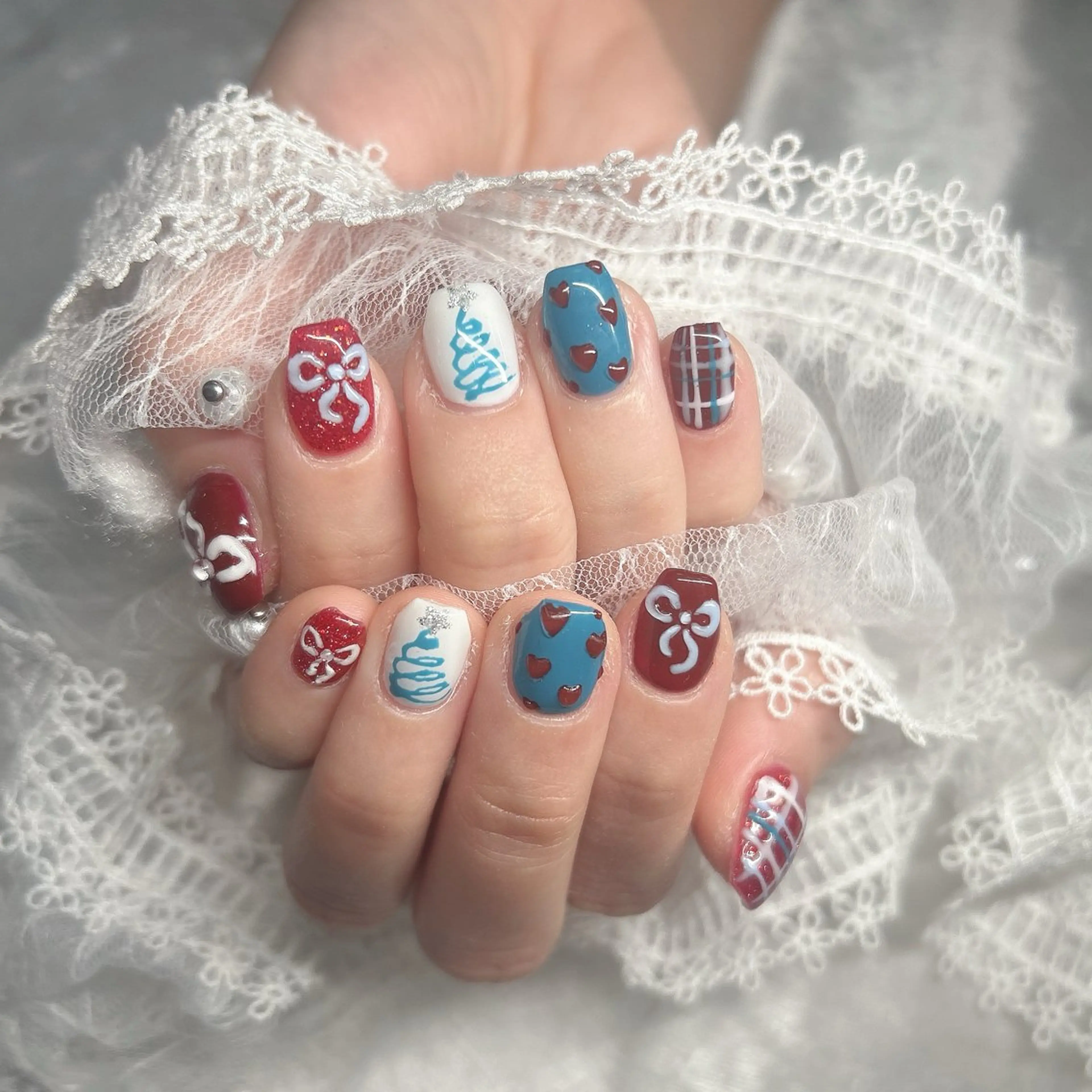 ネイル 冬ネイル クリスマス ハンドネイル Bestnail所属・Best Nail Yu🎀🫧のネイルデザイン