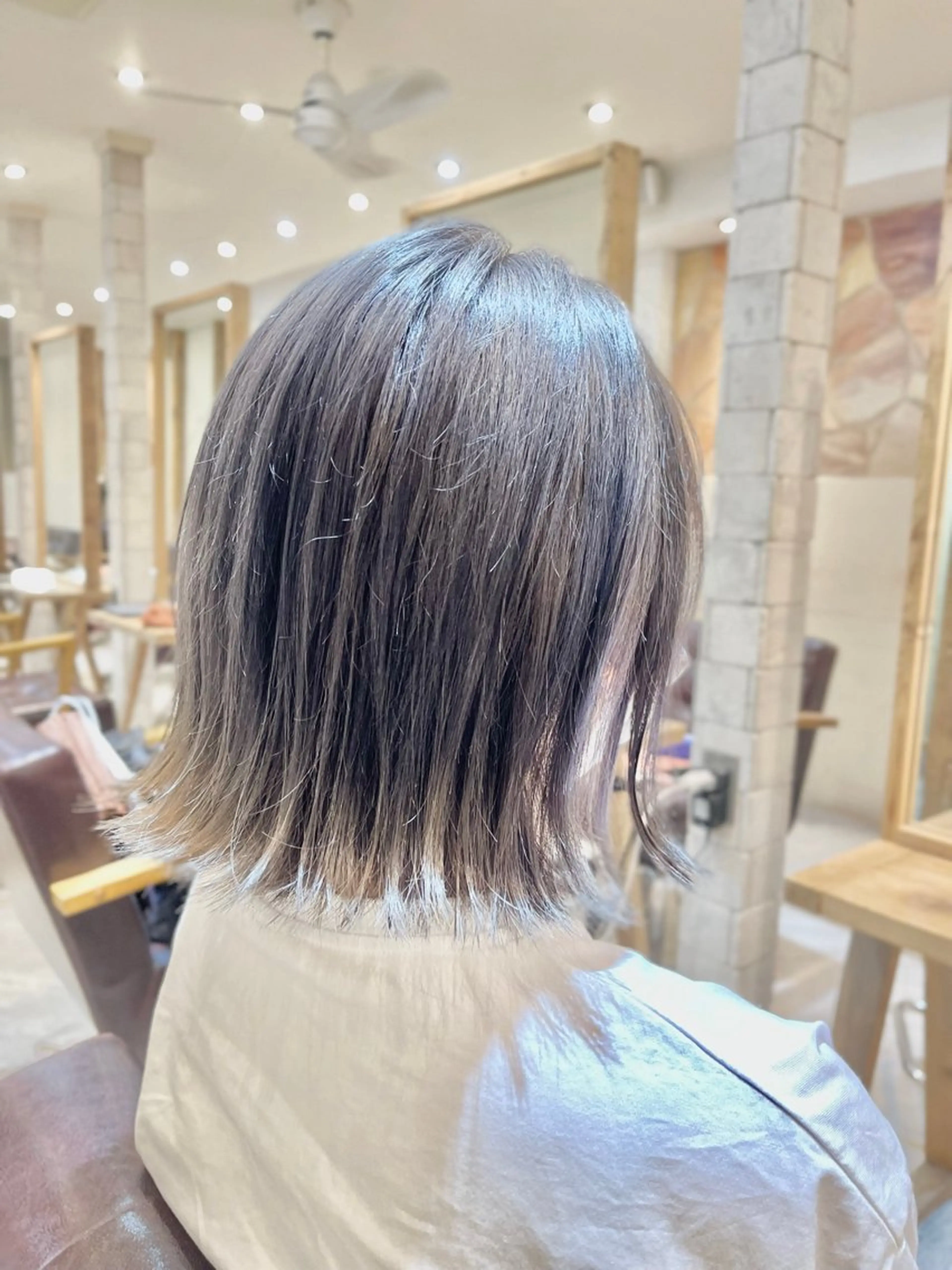 ショート カラー ボブ 髪質改善 🉐不定期でお得メニ ュー配信/谷口克也のヘアスタイル