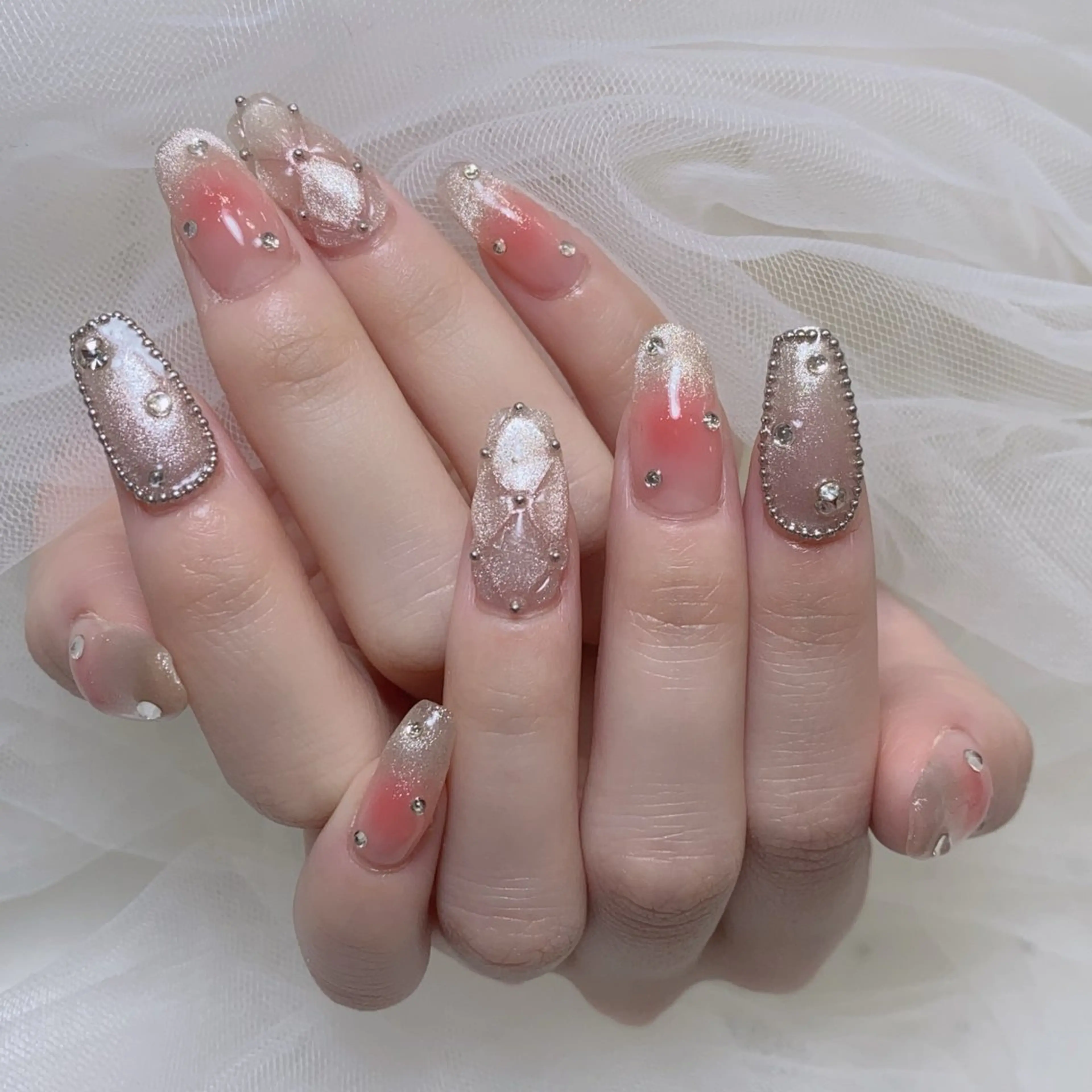ネイル チークネイル ハンドネイル ハンドケア Riona 🌸上野のネイルデザイン