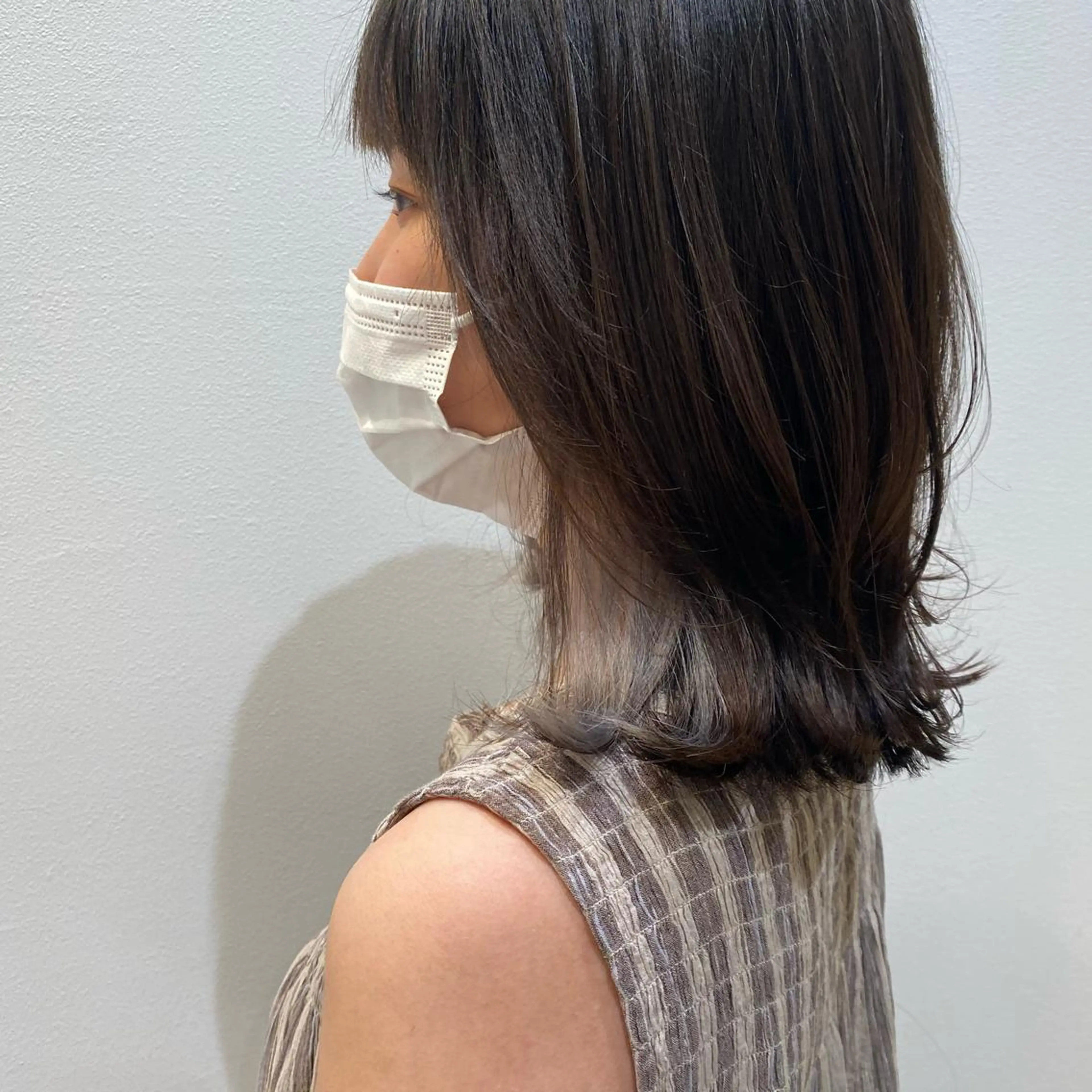 ミディアム カラー レイヤーカット カット トリートメント 三宅 昌太のヘアスタイル