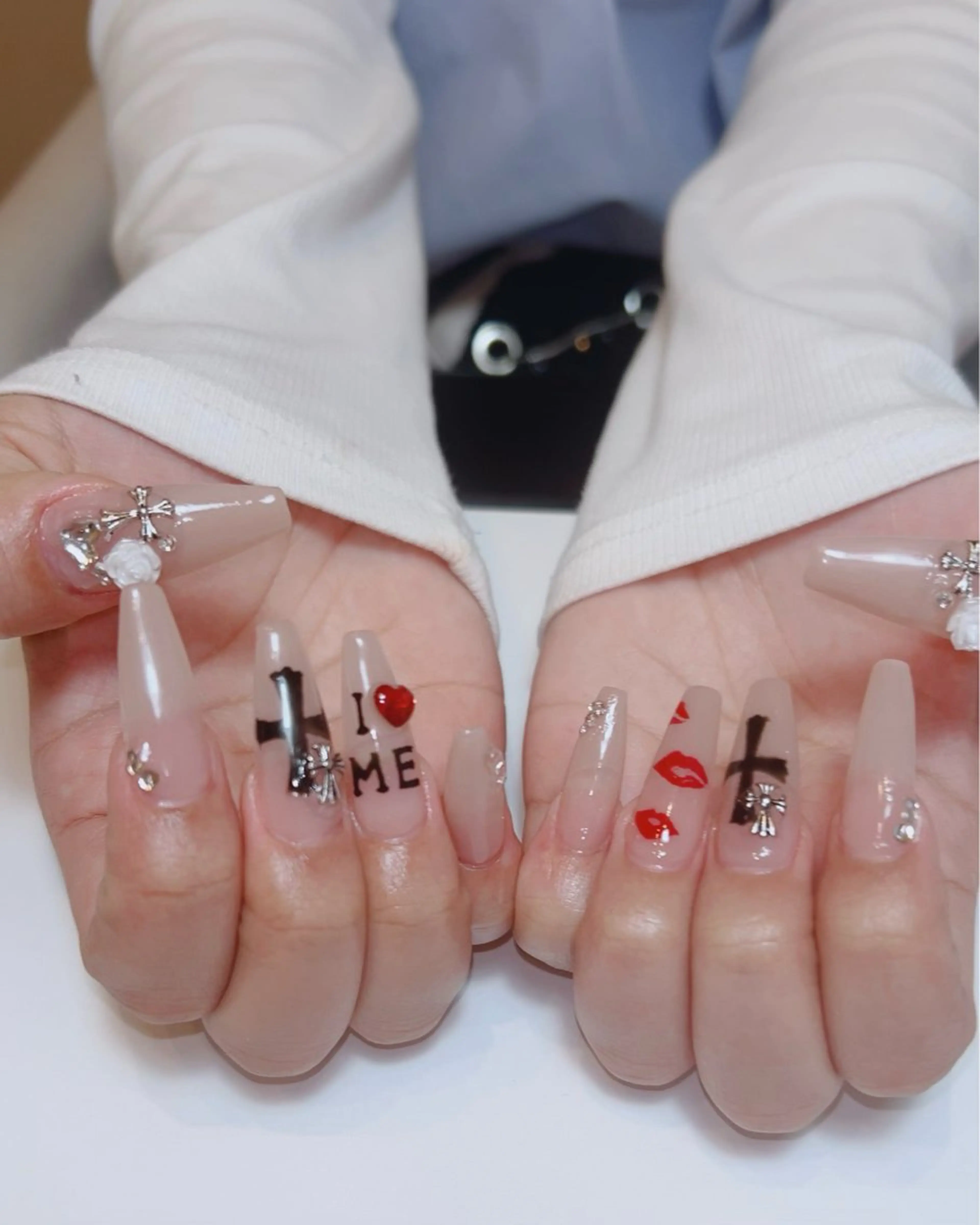 ネイル アートネイル 持ち込み ハンドネイル Peach nail 🍑kaoriのネイルデザイン