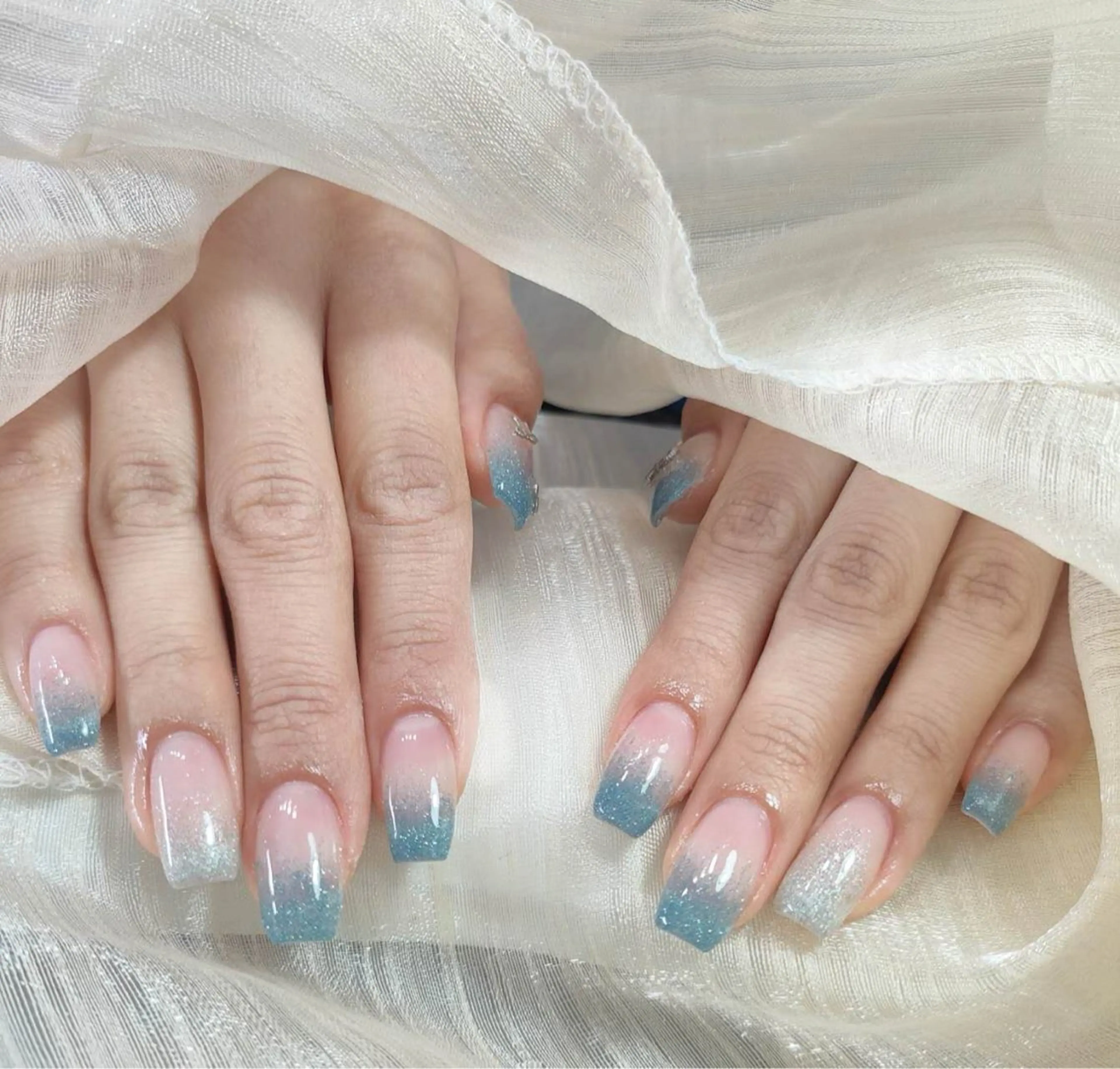 ネイル ハンドネイル NAIL CIRCLESのネイルデザイン