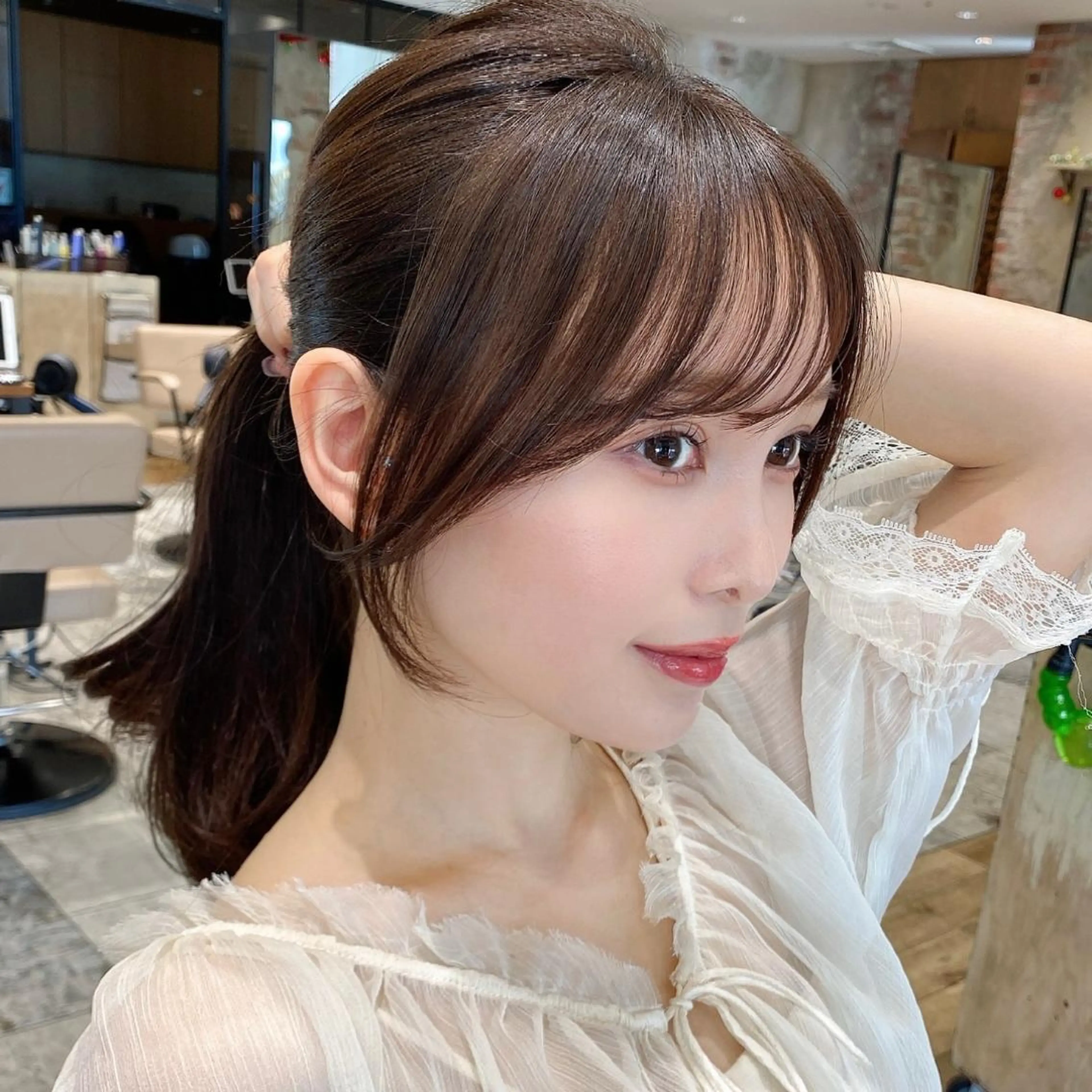 ミディアム カラー ミディアムパーマ 透明感カラー グレージュ くびれヘア 顔周りカット カット ヘアカラー トリートメント 髪質改善/ レイヤーカット金井翔のヘアスタイル