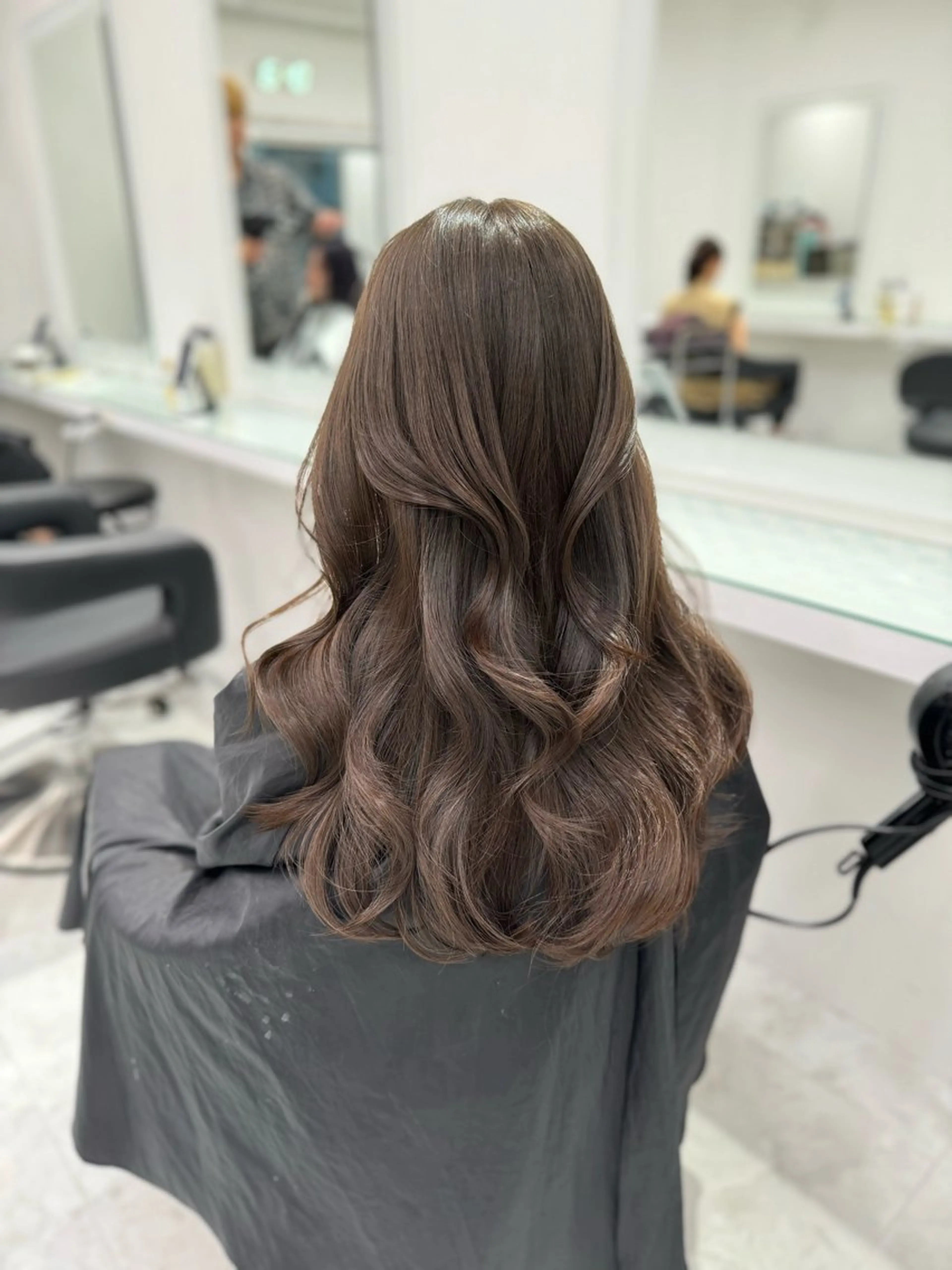 ロング カラー ヘアアレンジ ヘアカラー ブリーチ無し透明感 🕊AZUSAのヘアスタイル
