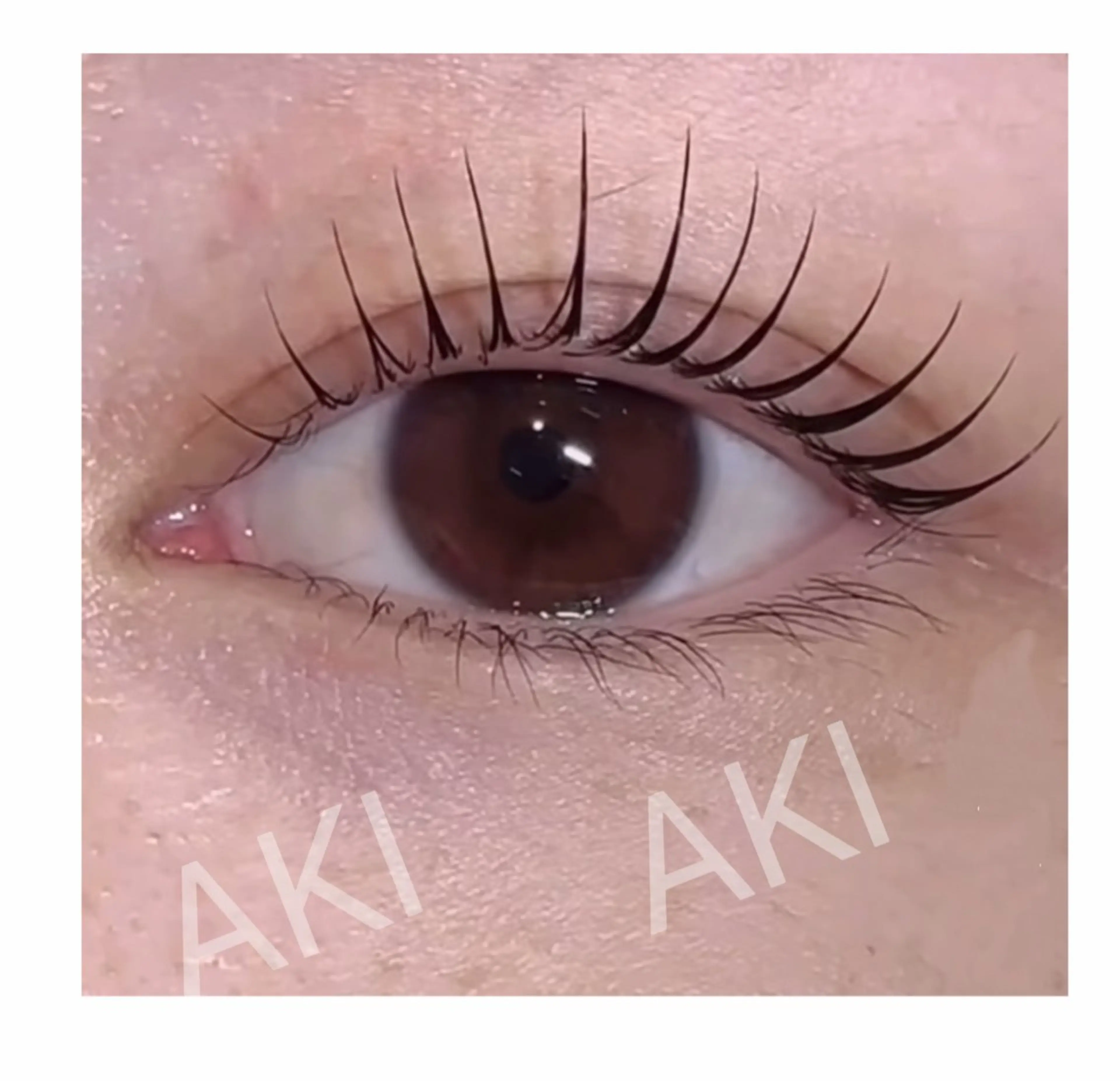 マツエク・マツパ まつげパーマ マツパ COCO EYELASHアキの眉毛・アイブロウイメージ