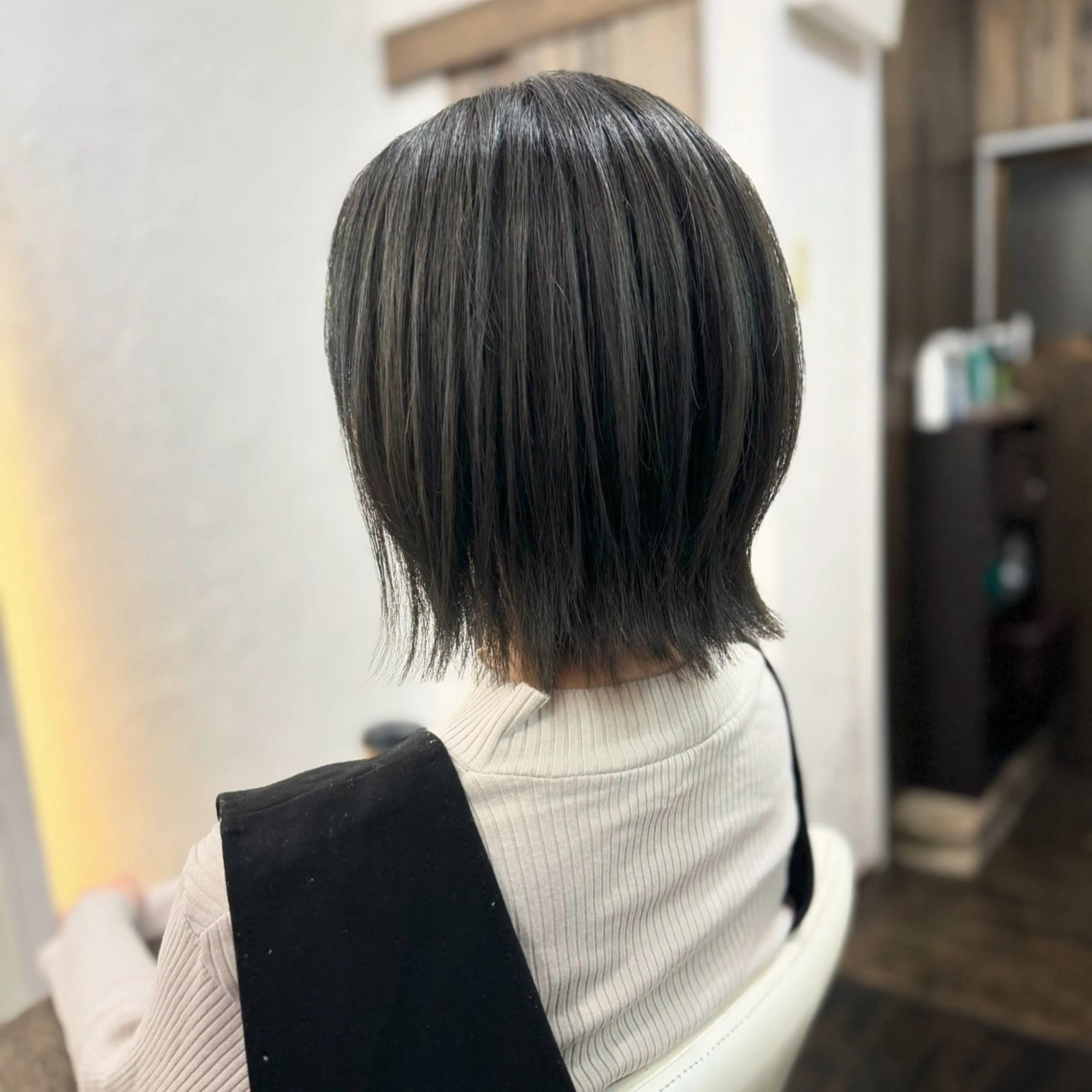カット& フルカラー&トリートメントの写真