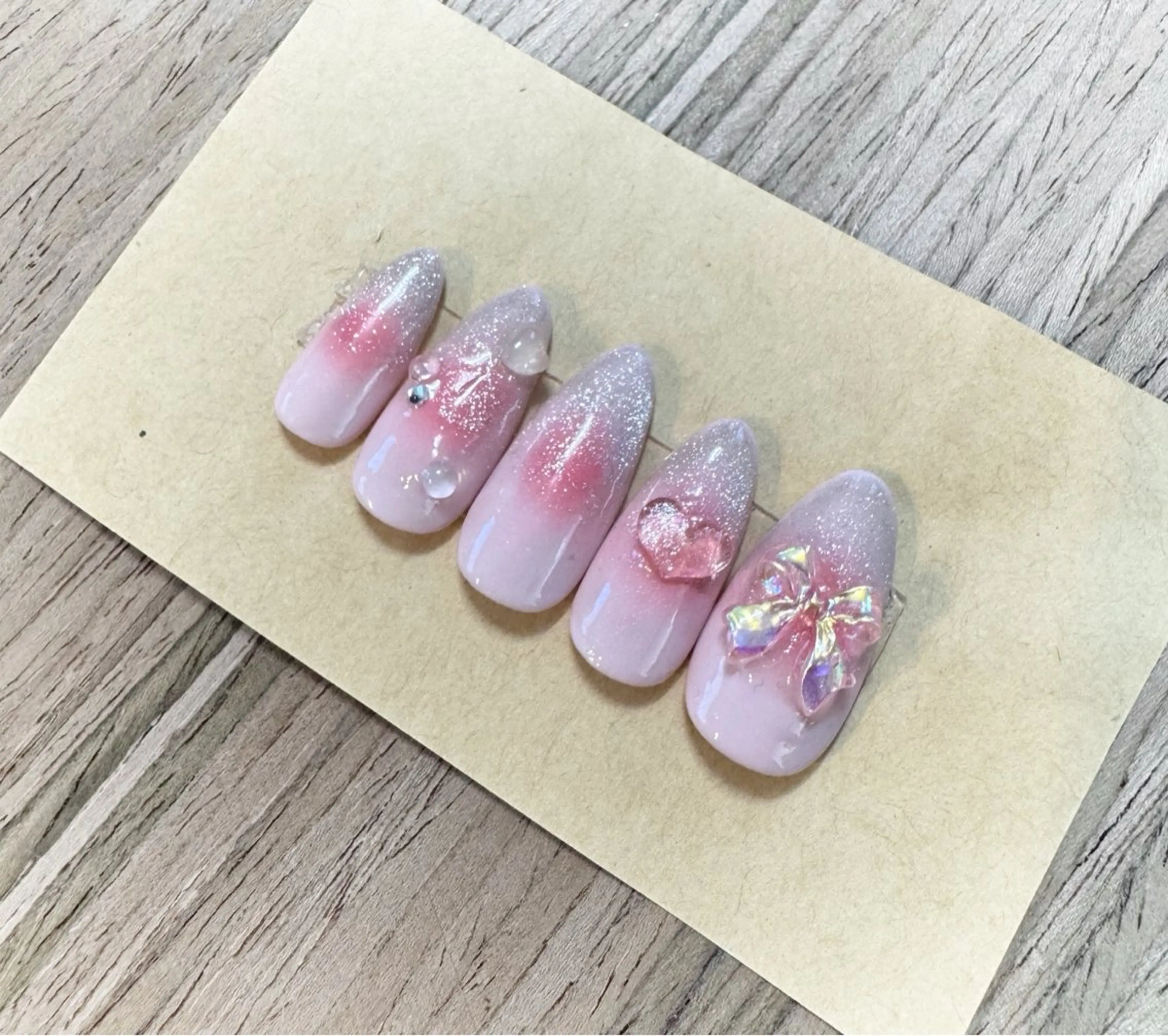 【10/1まで限定価格★】大人気チークネイル¥7000→6000の写真