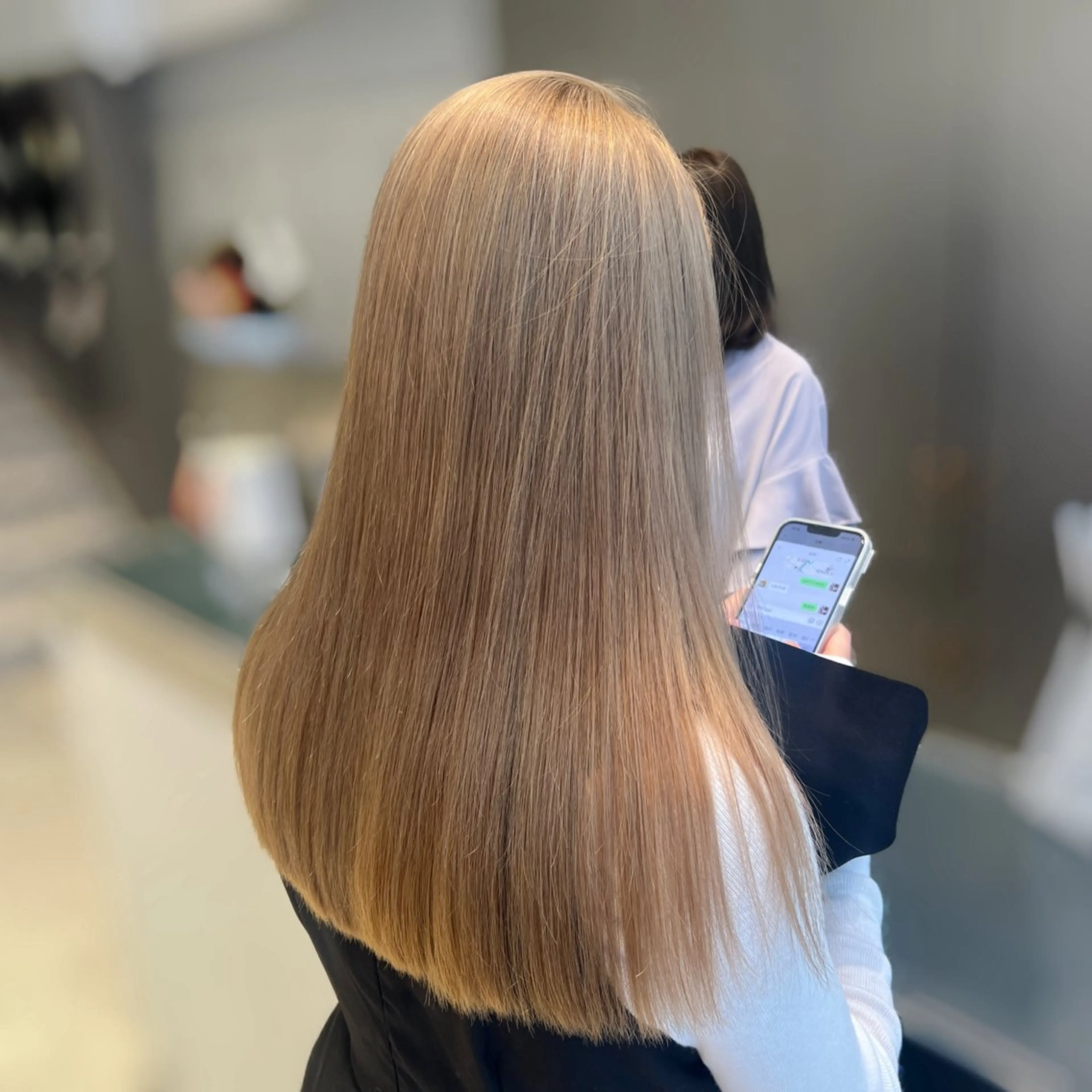 ロング カラー カット ヘアカラー トリートメント 李 文のヘアスタイル