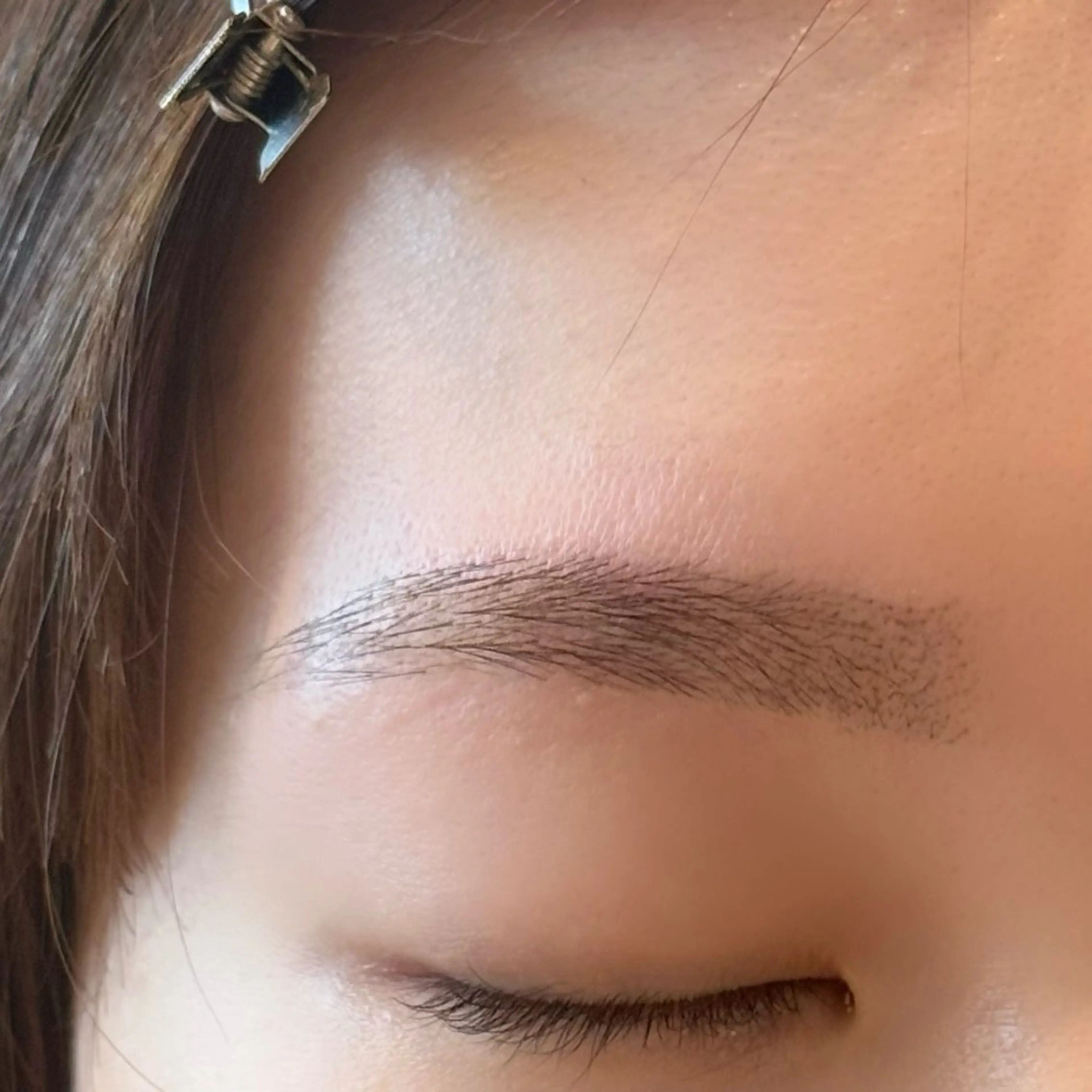 アイブロウ nail&eyelash Nina 代官山店所属・緒方 海妃の眉毛・アイブロウイメージ