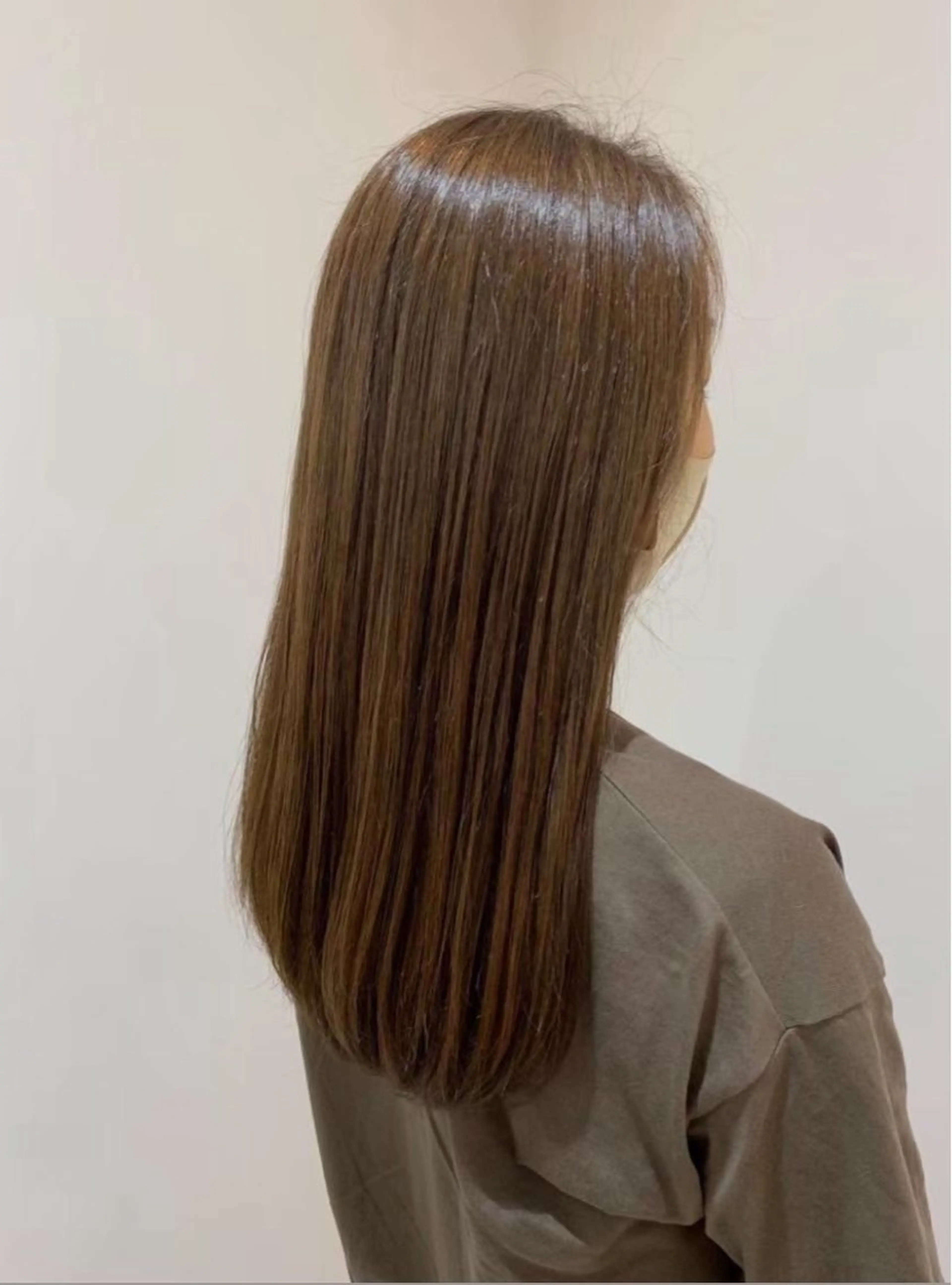 カラー 鵤木 朋香のヘアスタイル