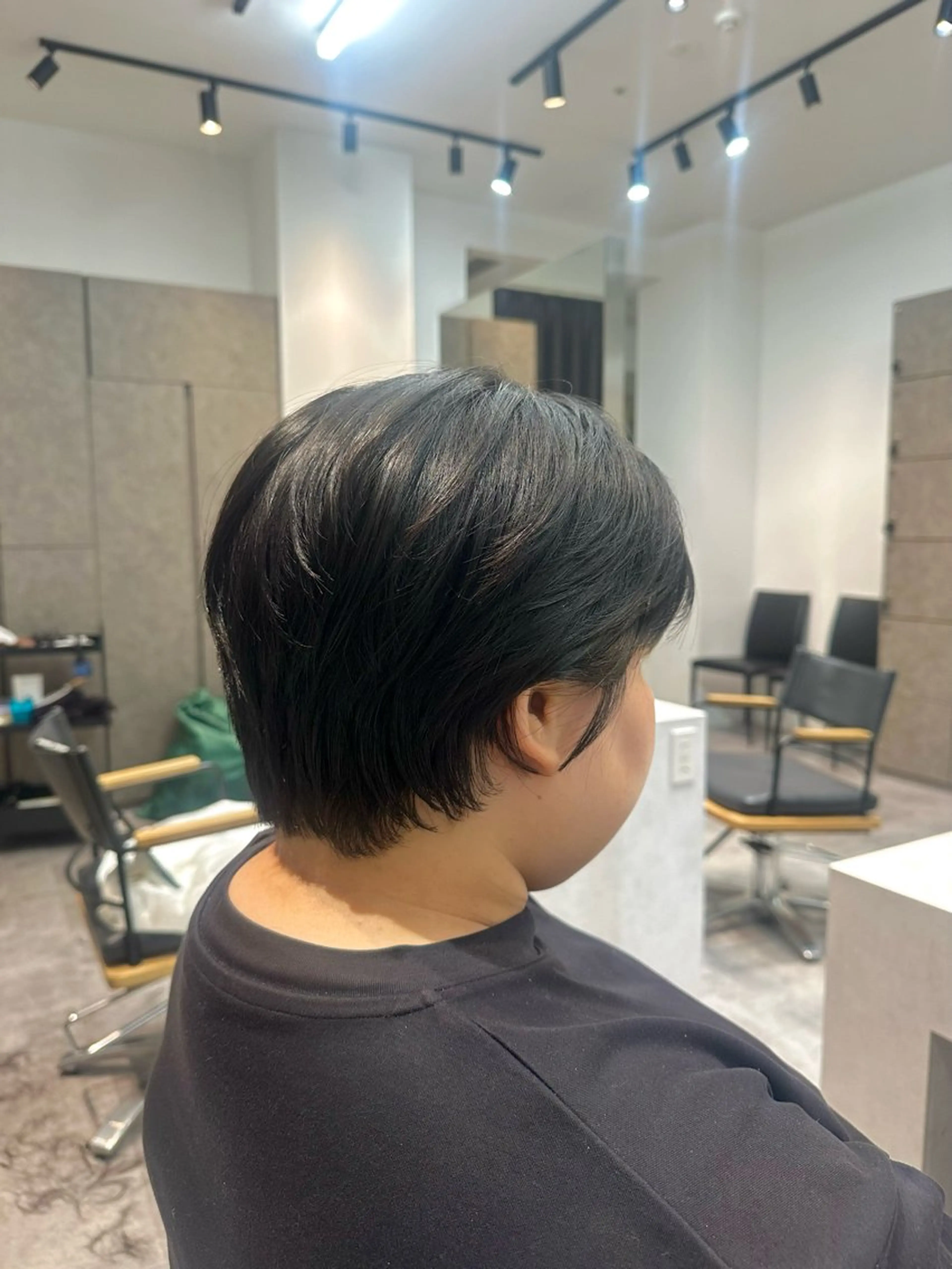 ショート ハンサムショート ショートヘア カット ごとう さなのヘアスタイル