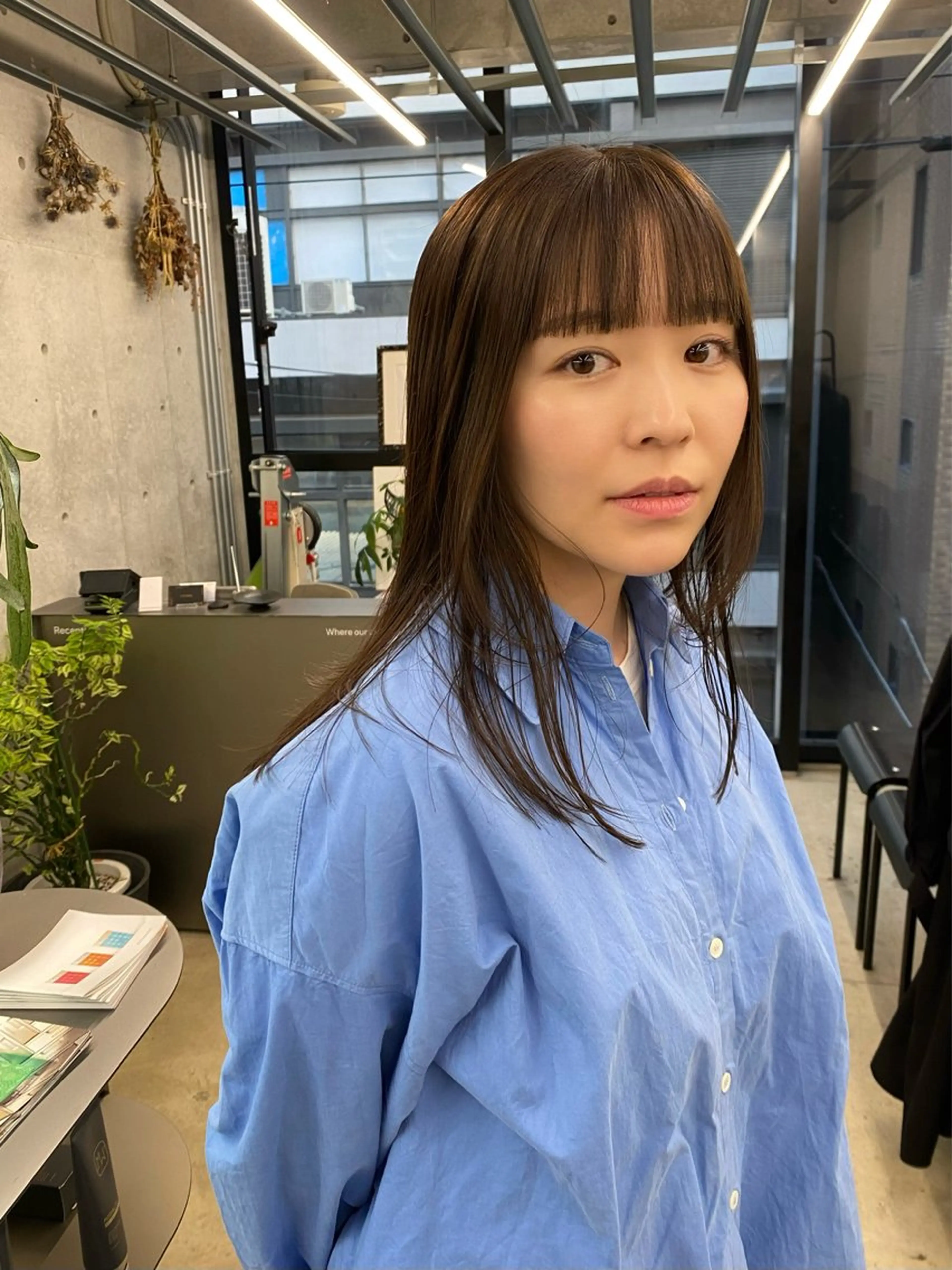 ミディアム カラー 透明感カラー カット ヘアカラー トリートメント 似合わせカット レイヤーボブウルフのヘアスタイル