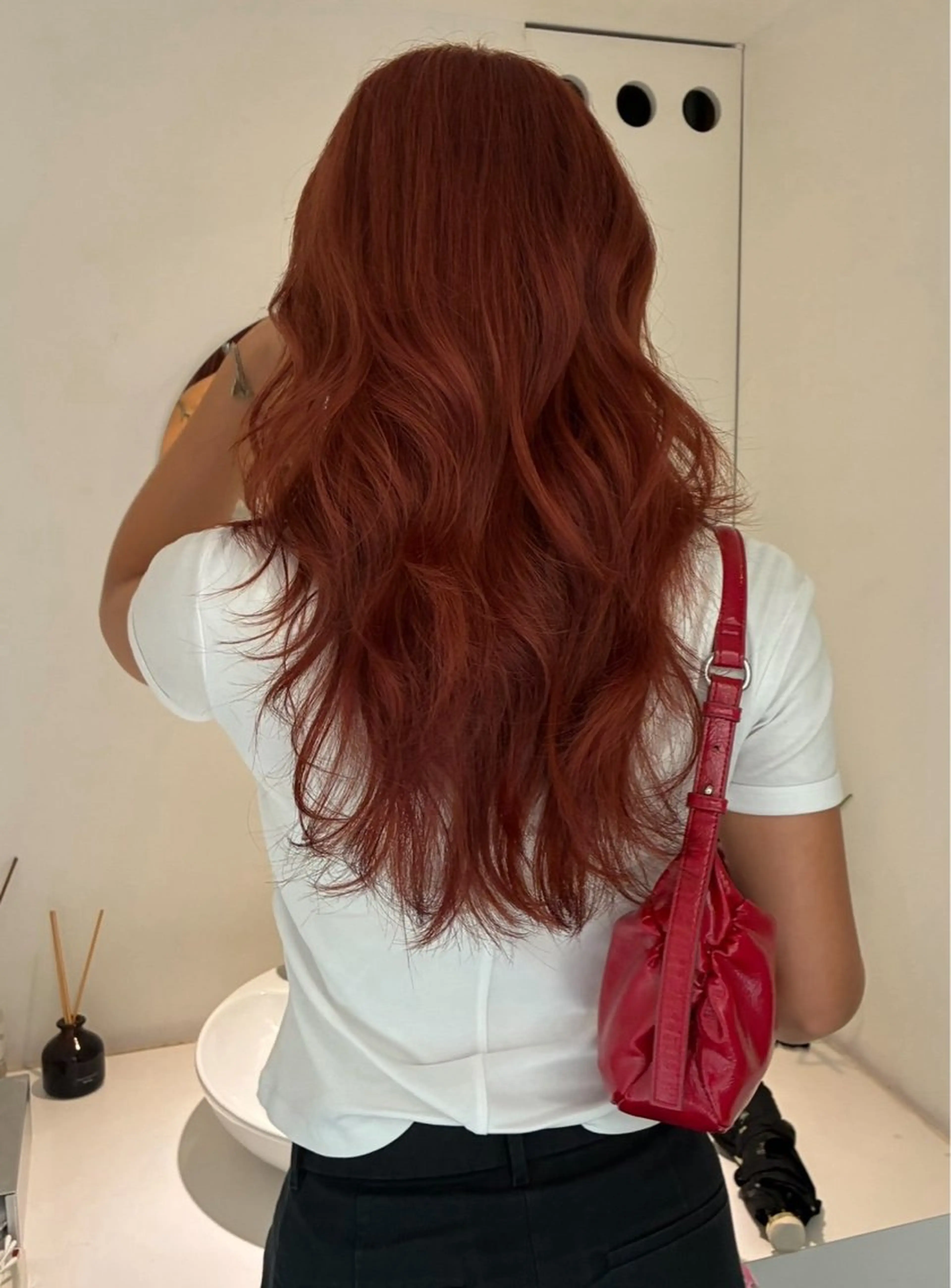 ロング カラー yukie/ ハイトーンのヘアスタイル