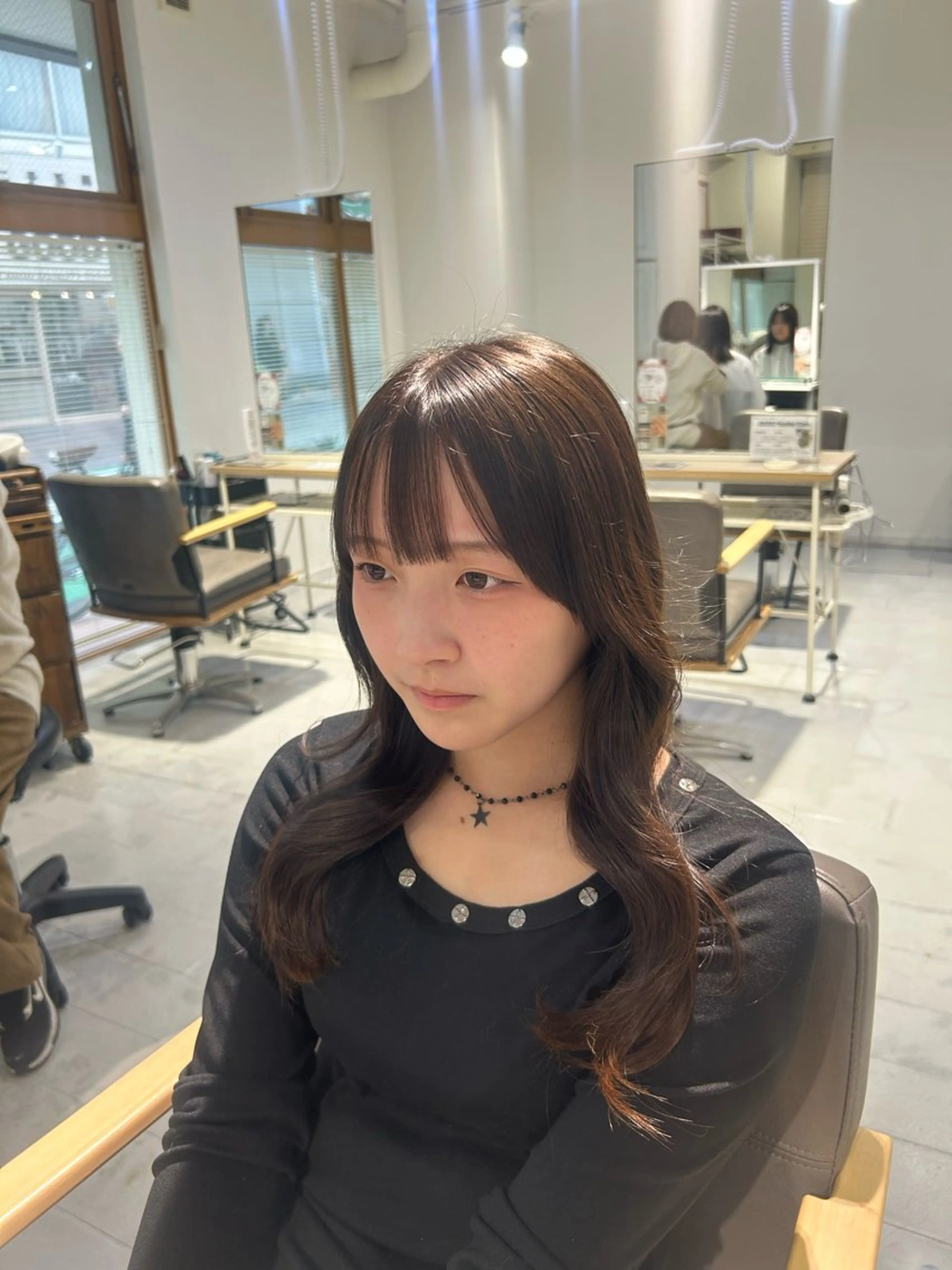 セミロング カット ヘアカラー トリートメント 韓国ヘア ‎🤍KANA🎀のヘアスタイル