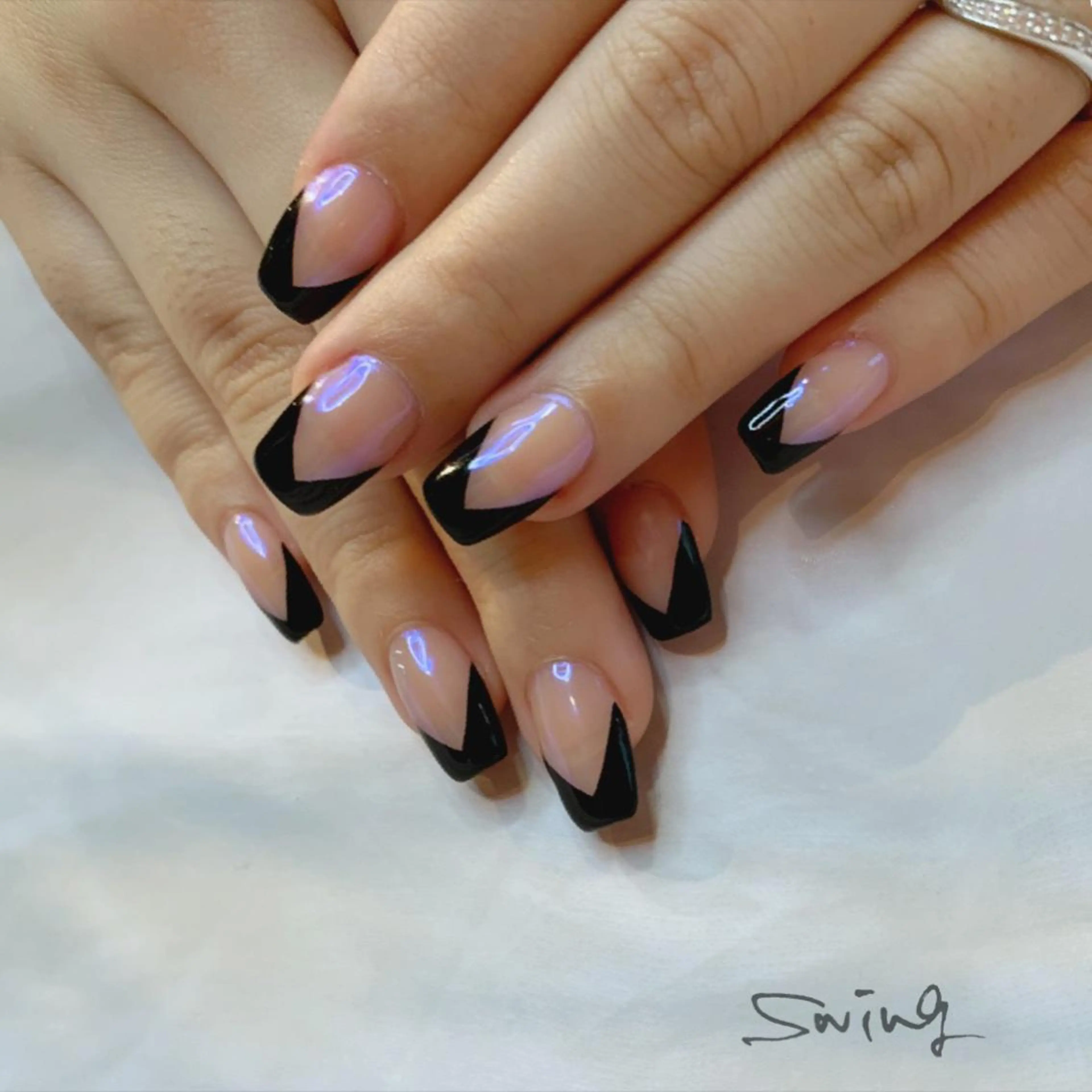 ネイル フレンチネイル 氷ネイル・うるうるネイル 韓国ネイル SWING Nail Salon所属・Yoshida Takakoのネイルデザイン
