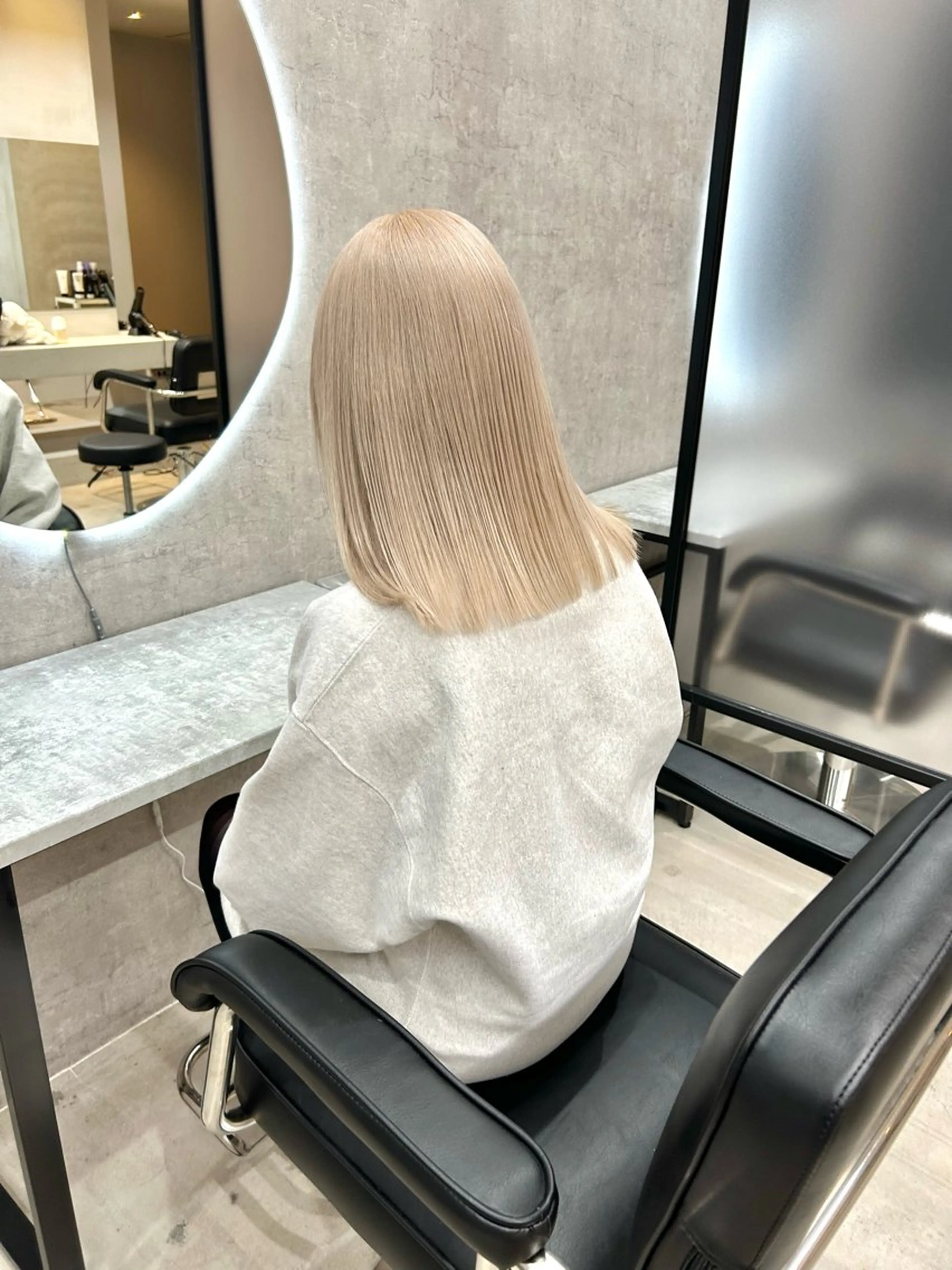 ミディアム カラー ヘアカラー トリートメント mood tatemachiのヘアスタイル