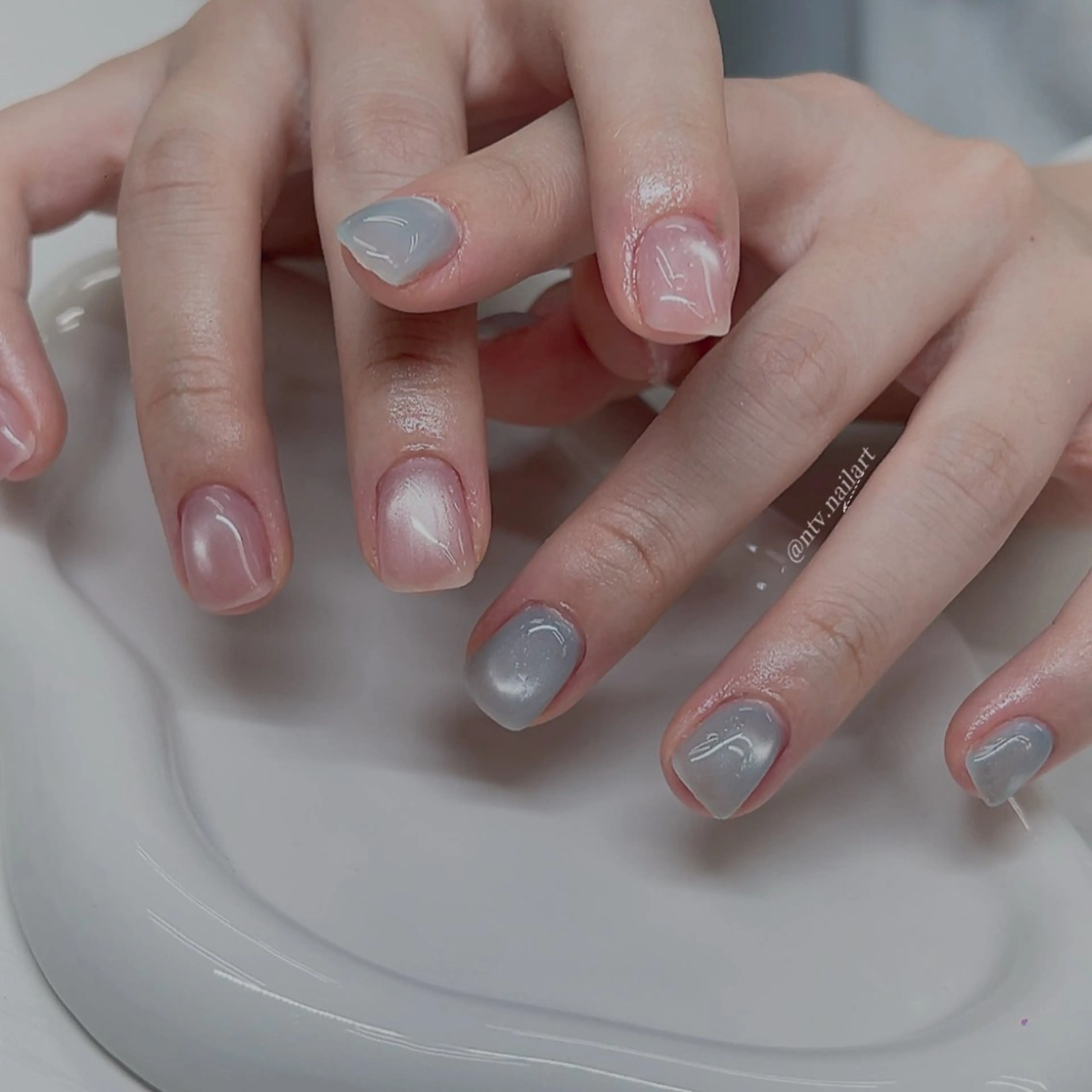 ネイル ハンドネイル Le Clavier  Nail Salon所属・佐藤 ゆきのネイルデザイン