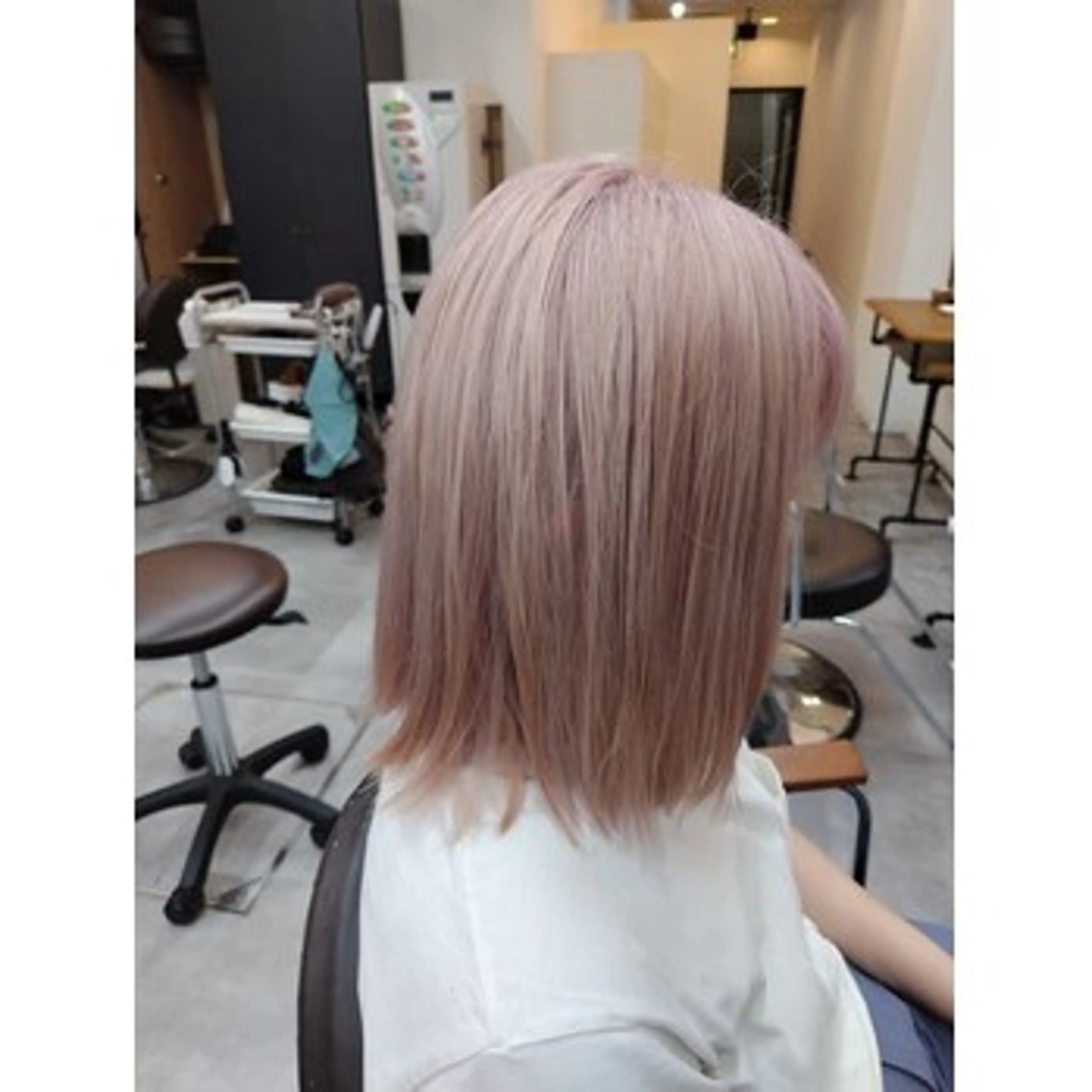 カラー ミディアム ブリーチ 韓国風ヘア LUXbe博多バスターミナル店所属・澤田 あきのヘアスタイル