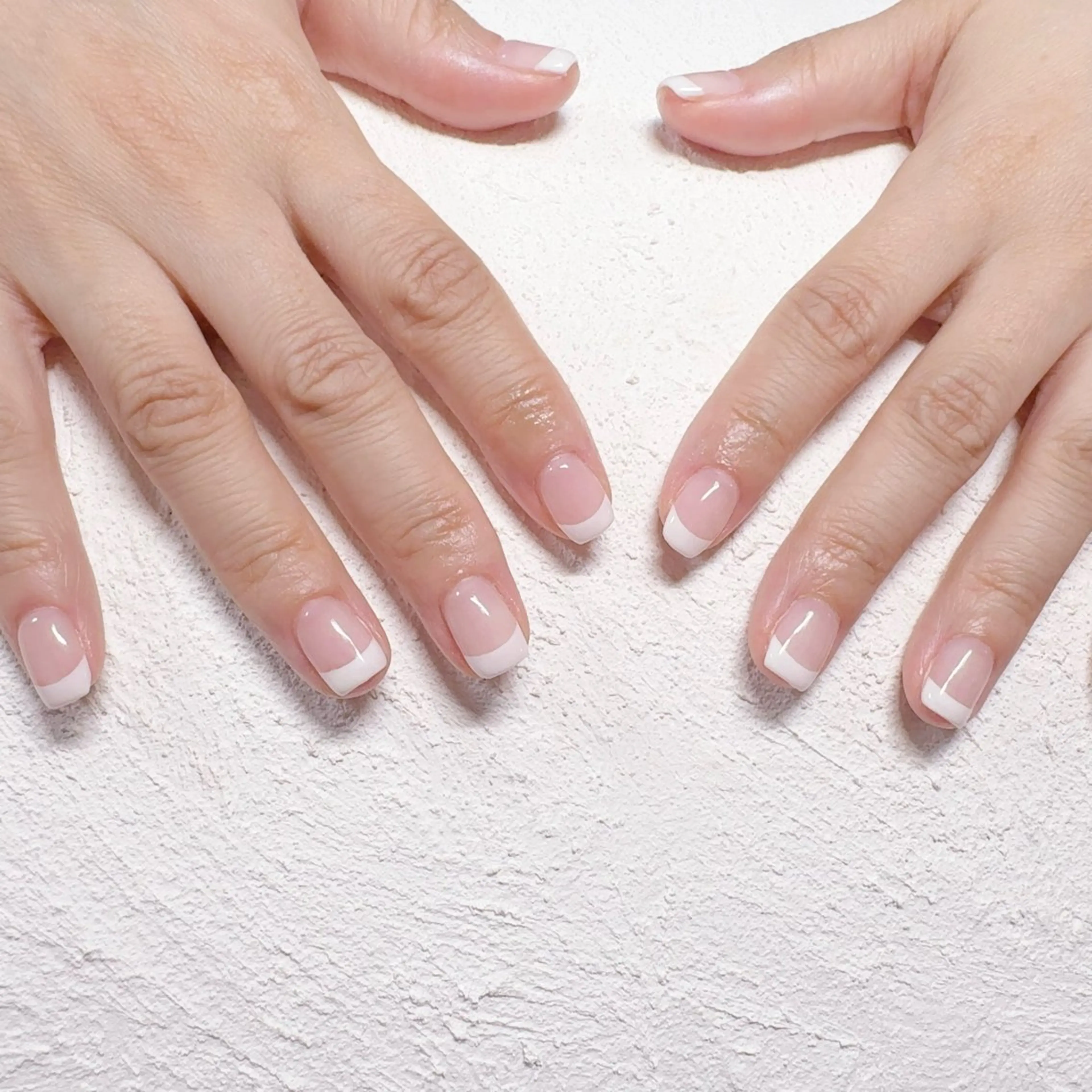 ネイル フレンチネイル Regaro i.sのネイルデザイン