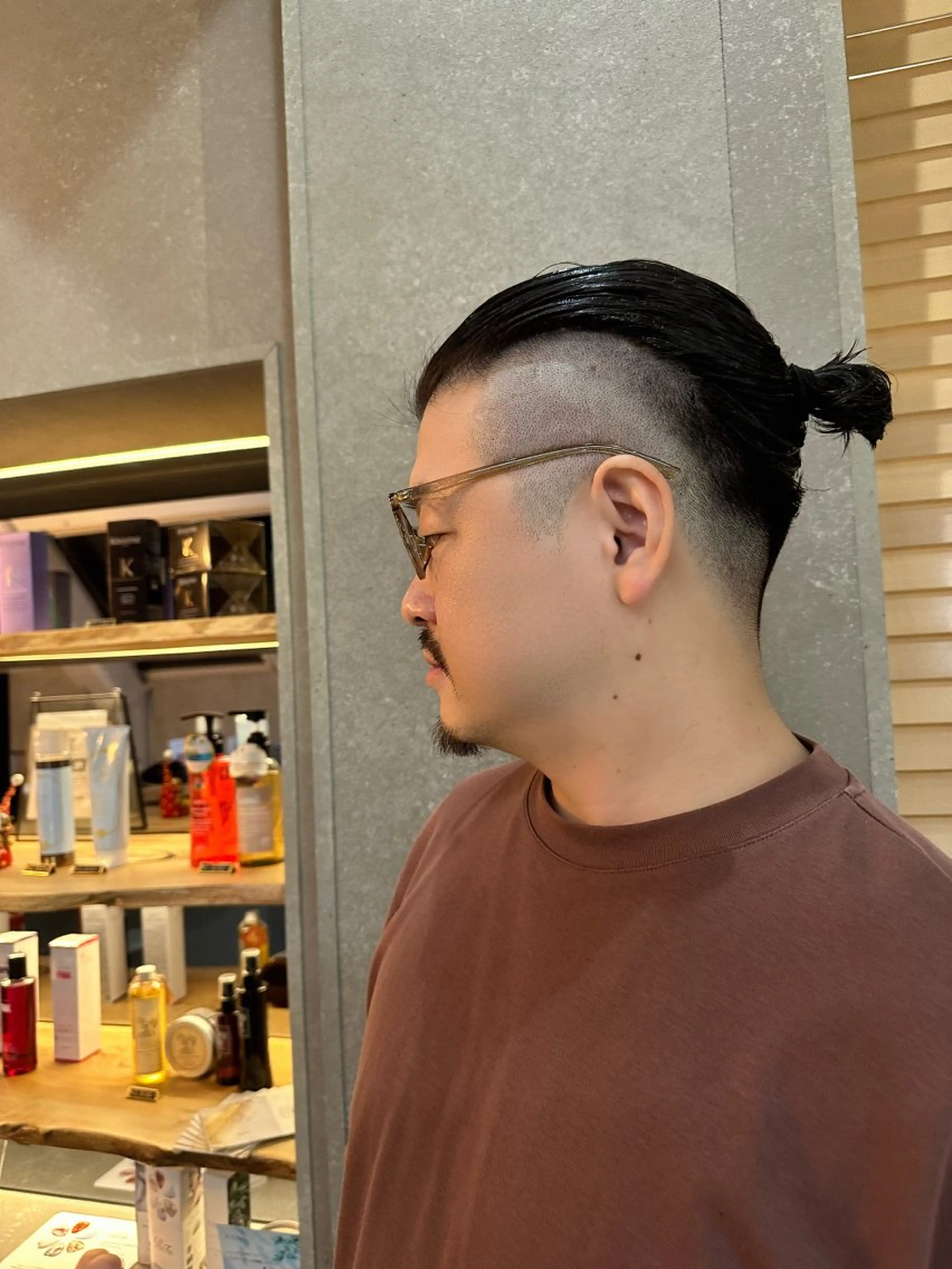 ミディアム カラー パーマ ヘアアレンジ メンズ ミディアムパーマ カルマパーマ メンズパーマ スペインカール ツイストスパイラルパーマ 大人男子ヘア 💈メンズ特化吉田のヘアスタイル