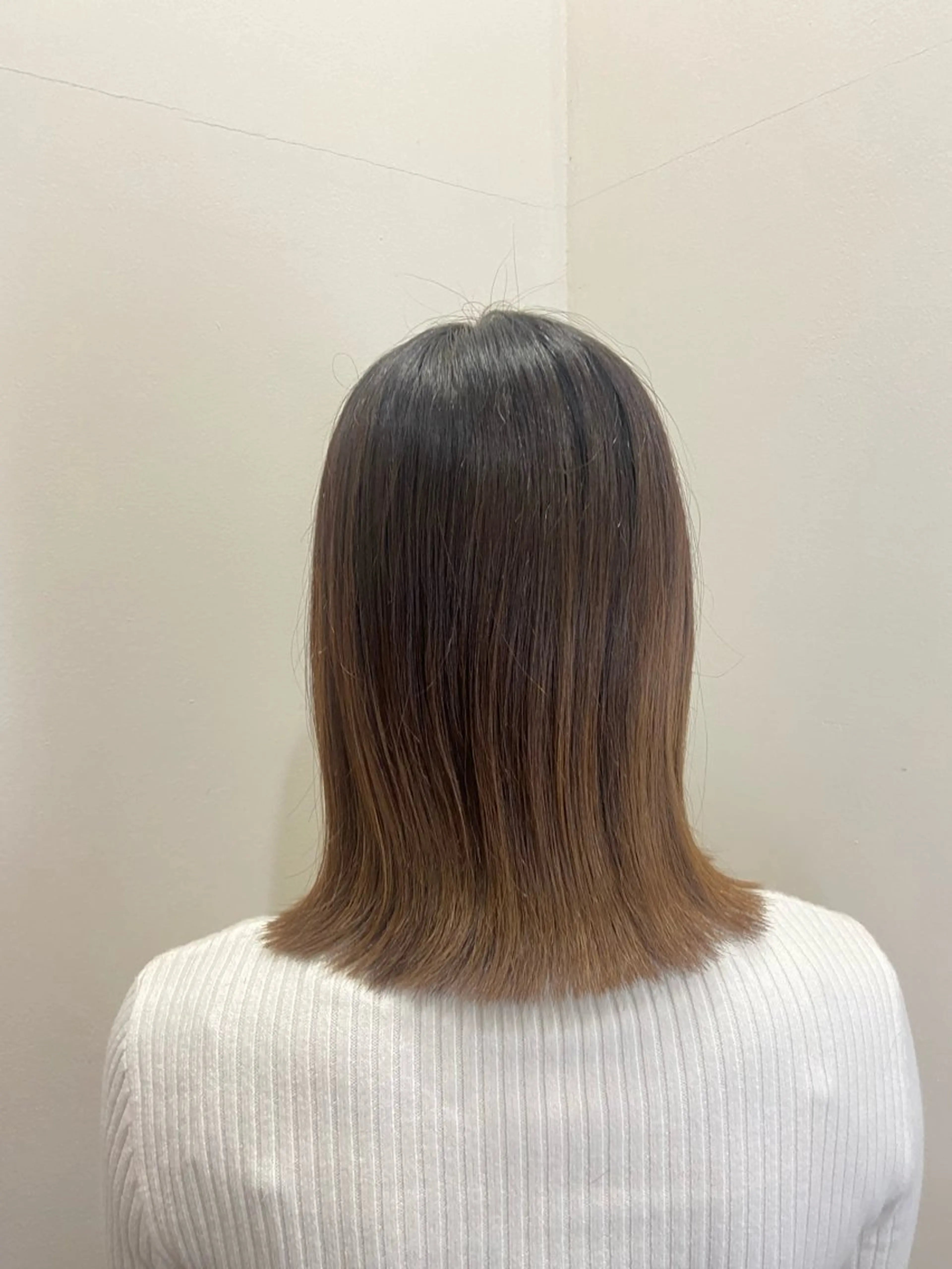 ショート ボブ 長めボブ 🎀透明感カラー 🐈ナズナのヘアスタイル