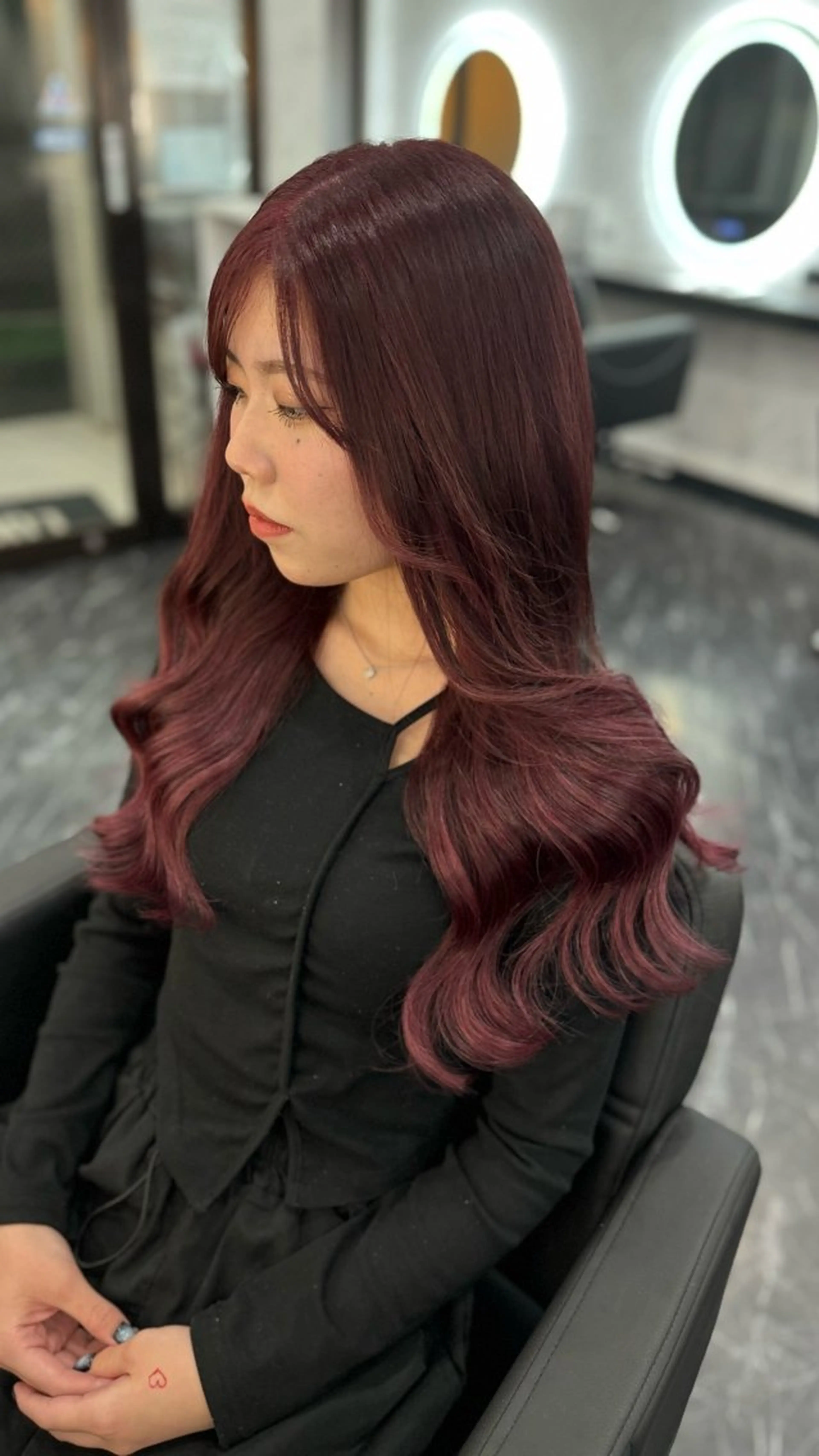 ロング ヘアカラー エクステ 末永 もものヘアスタイル