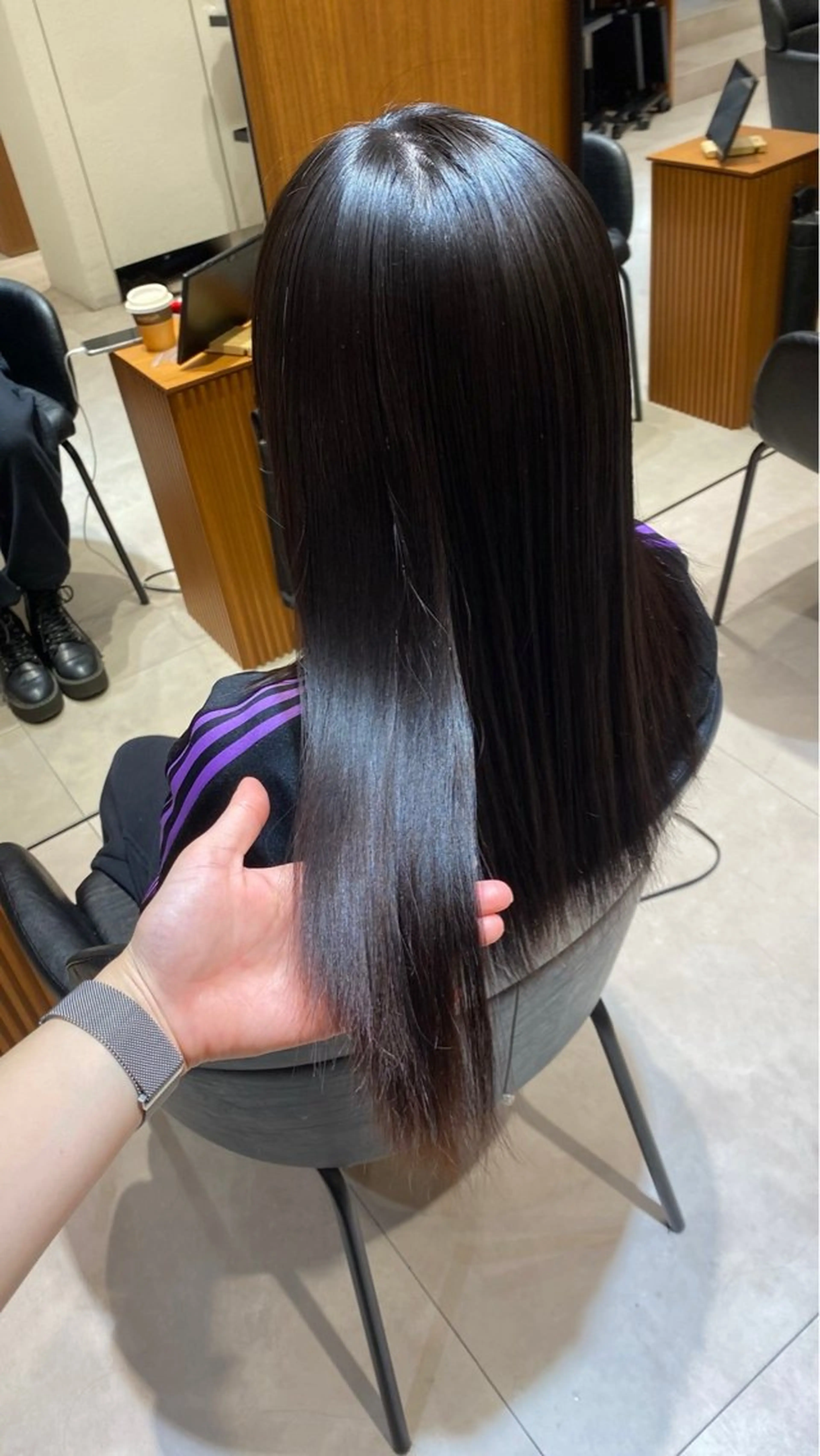 セミロング カラー トリートメント yiye aoyama所属・表参道yiye うららのヘアスタイル