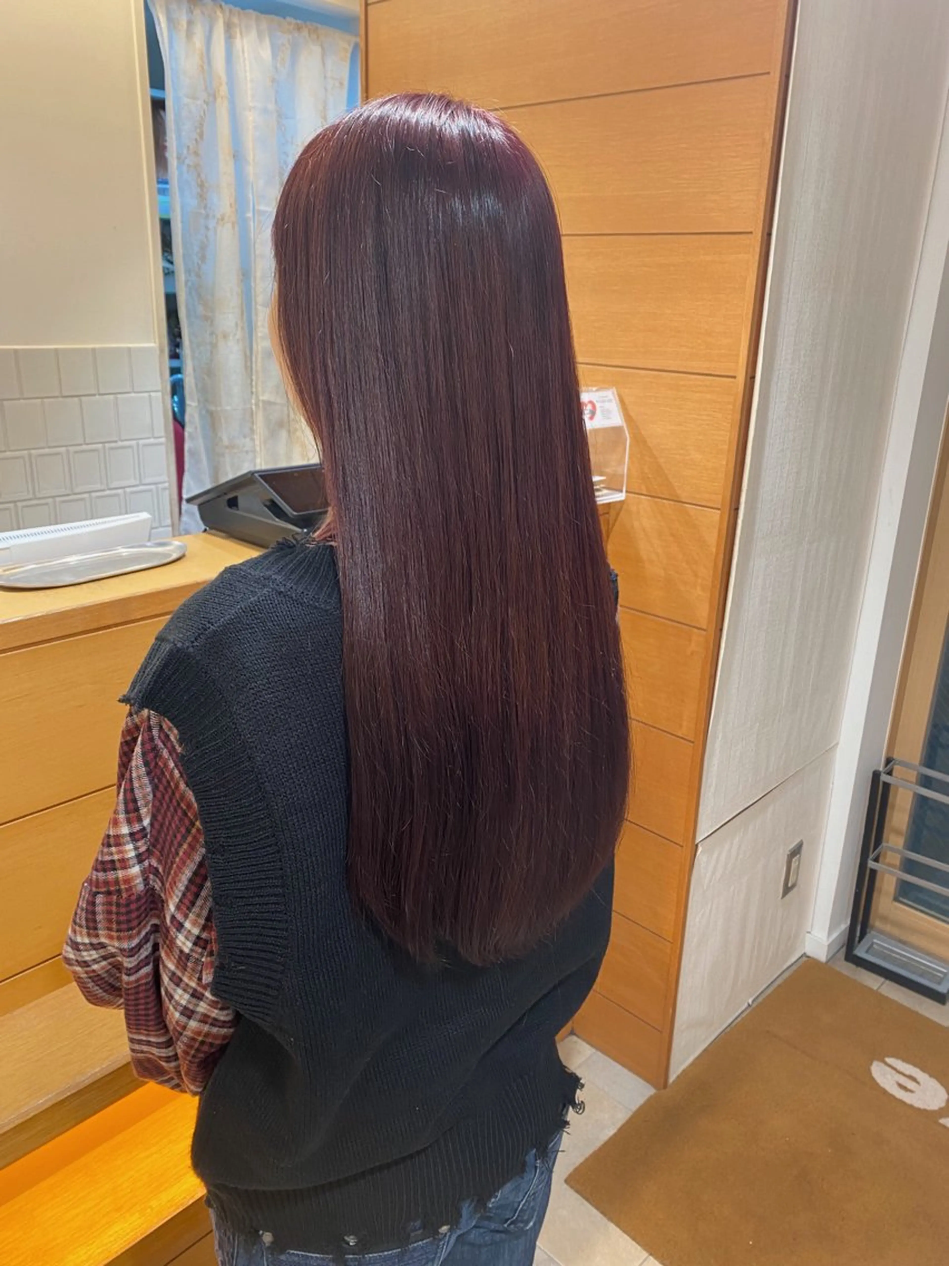 ロング ヘアカラー 谷川 あかりのヘアスタイル